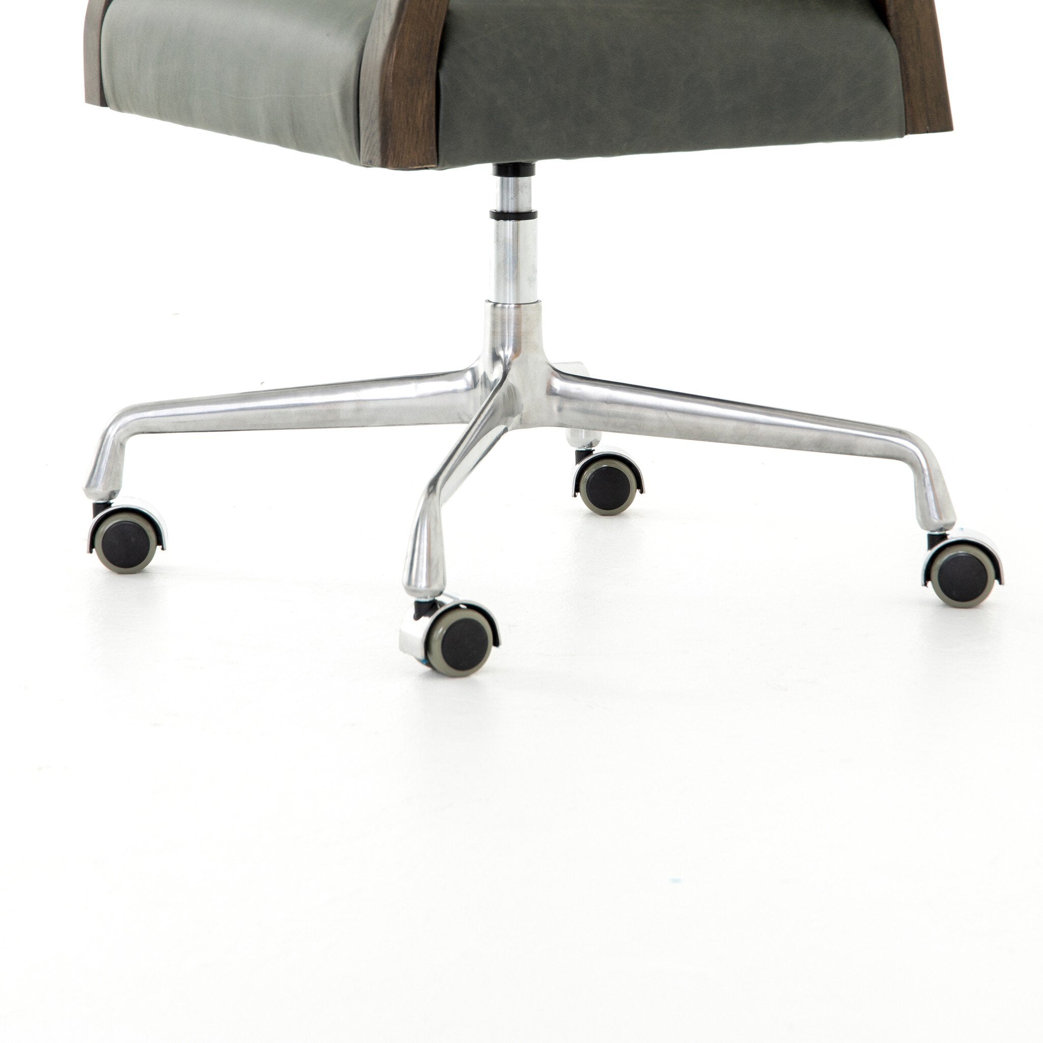 Tyler Desk Chair