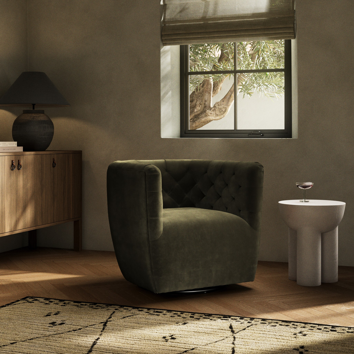 Hanover Swivel Chair