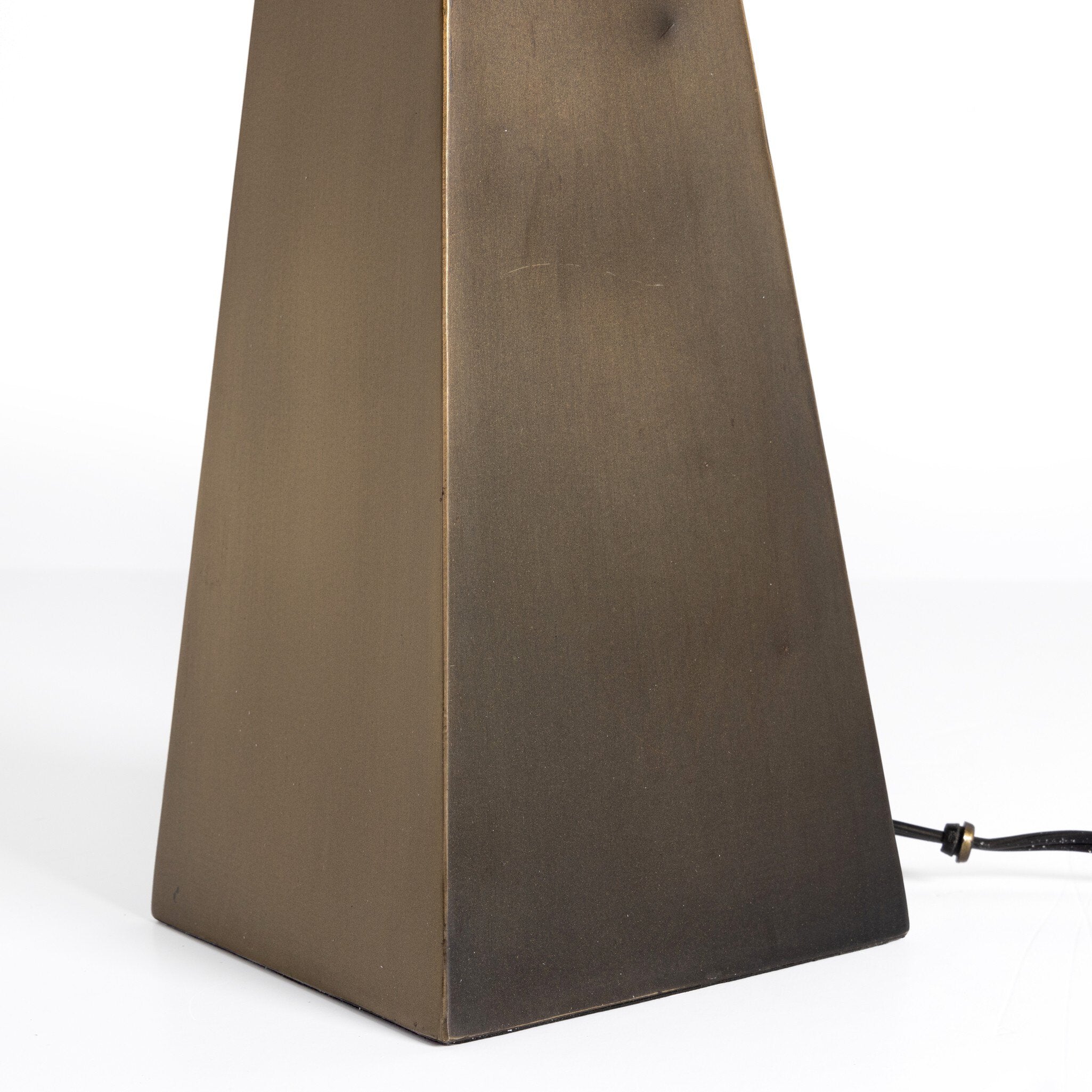 Leander Table Lamp