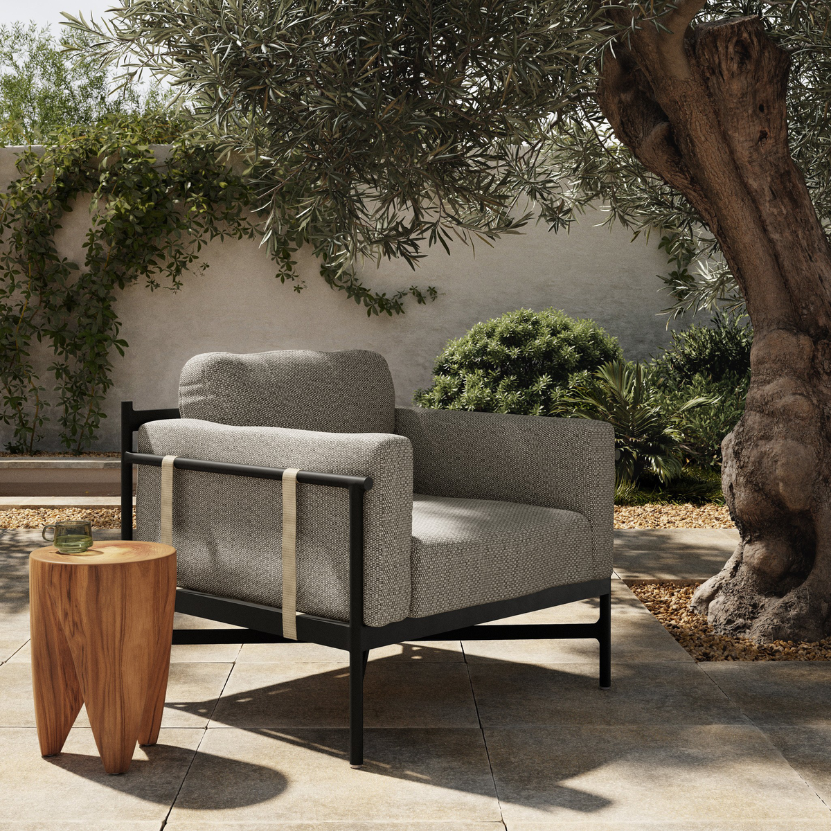 Hearst Outdoor Chair