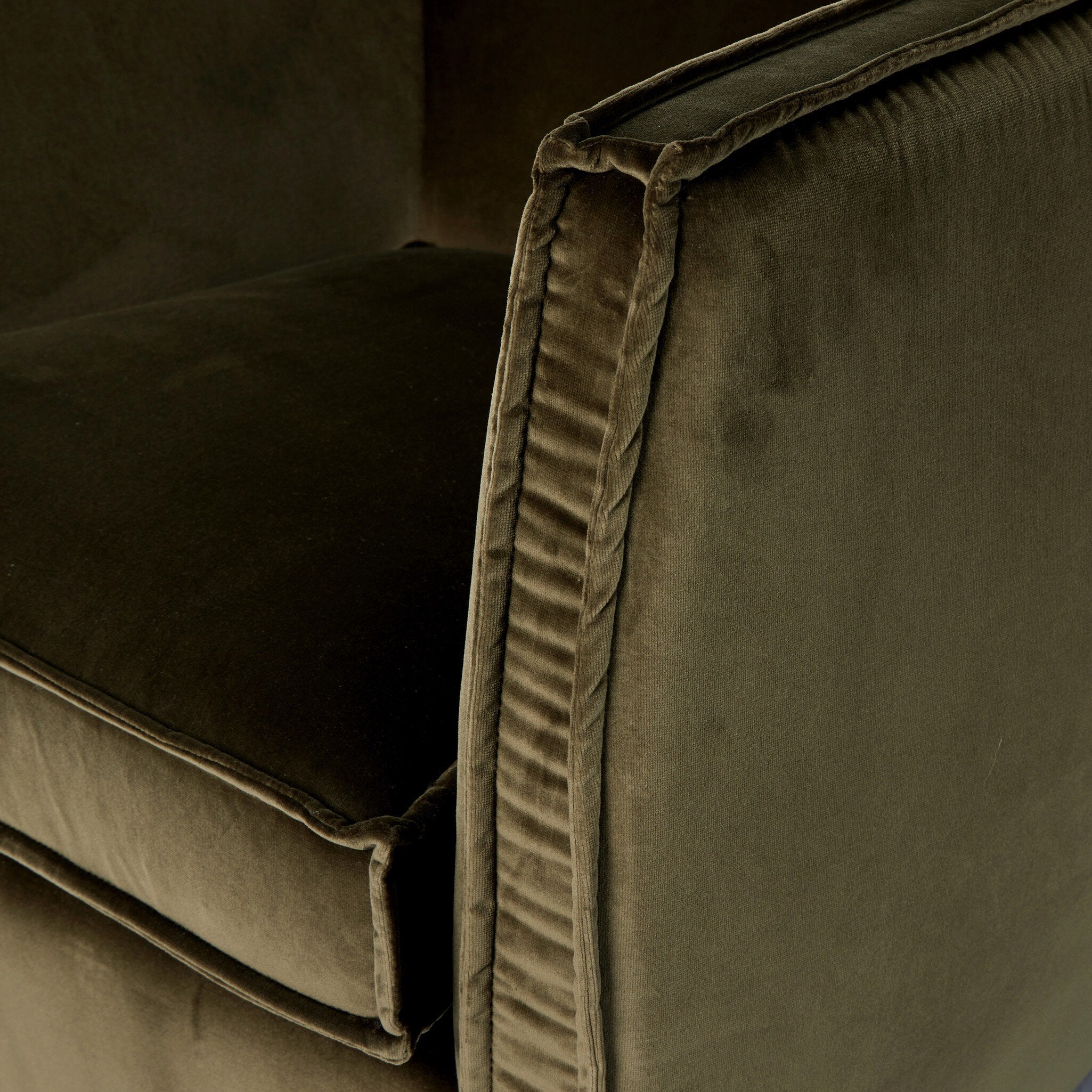 Rashi Swivel Chair
