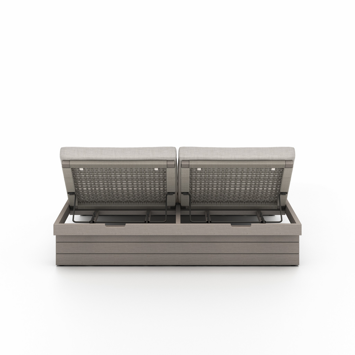 #color_outdoor/outdoor-sofas-and-chaises/outdoor