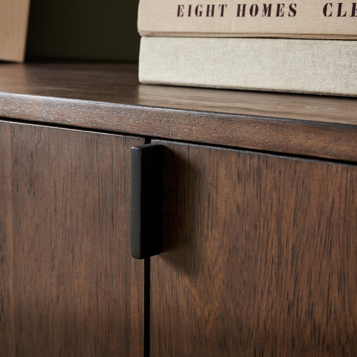 Castillo Media Console