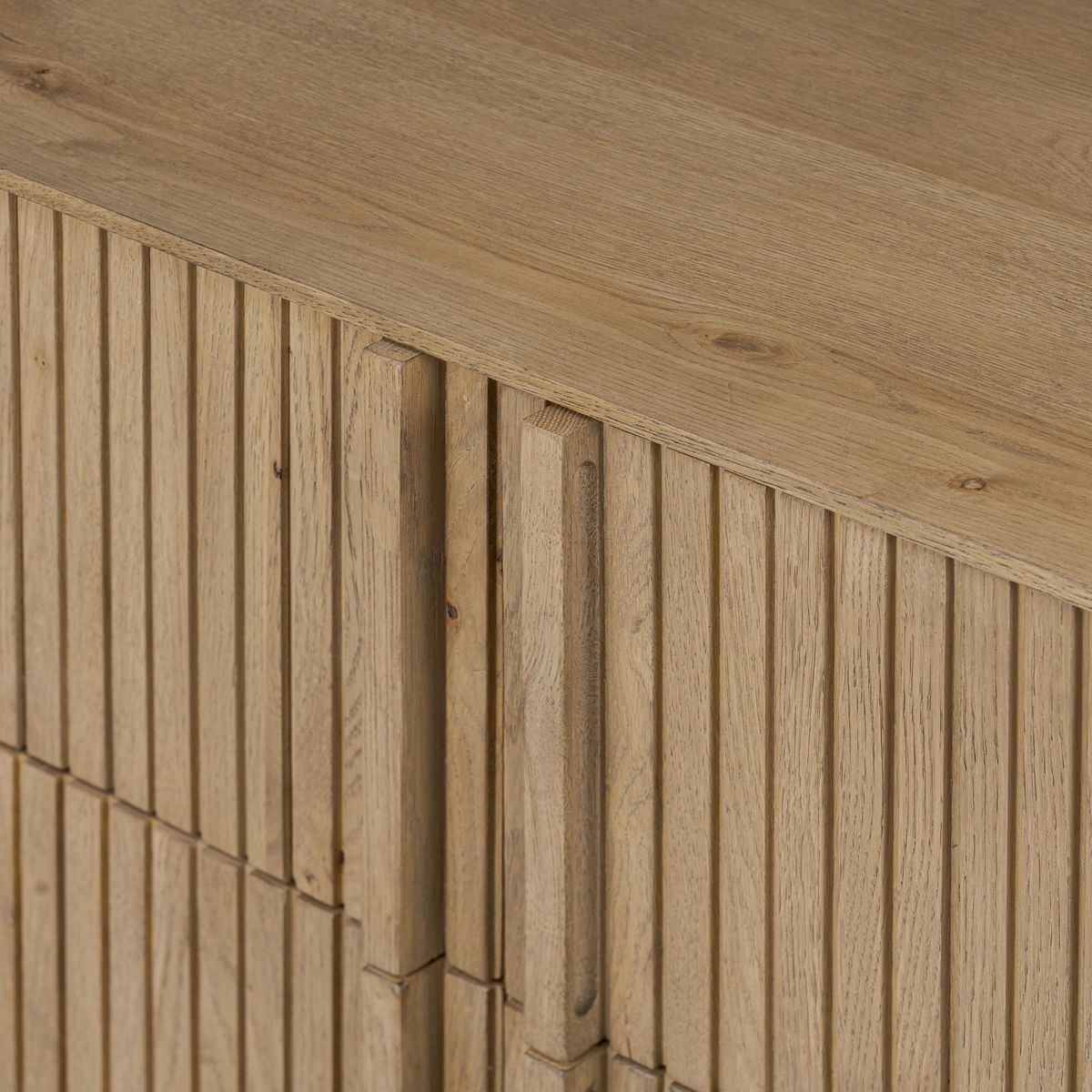 Leo 6 Drawer Dresser