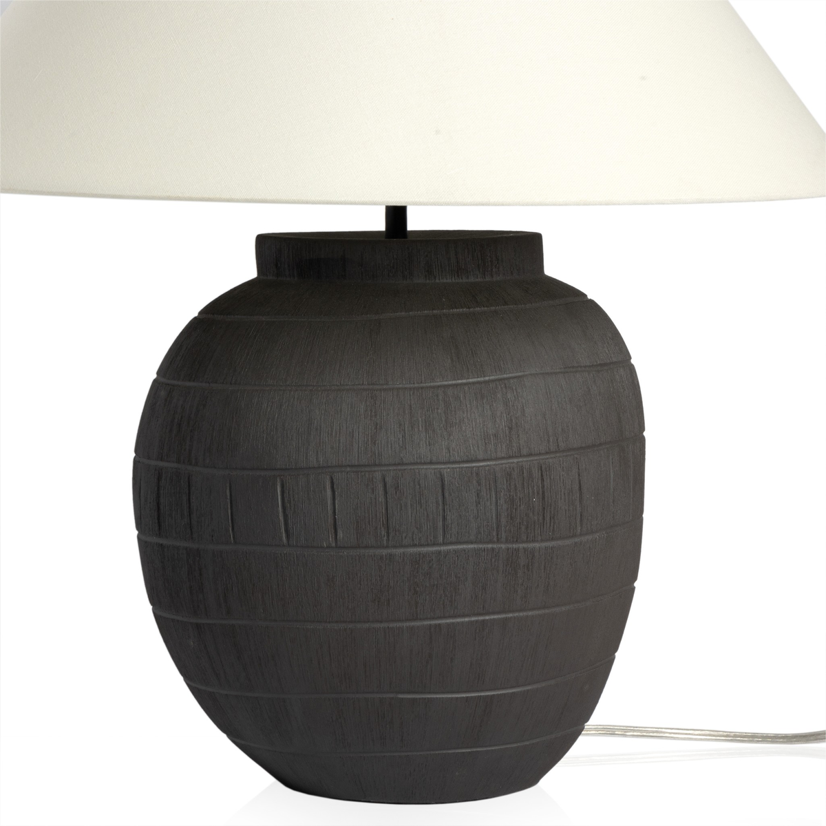 #color_textured-matte-black-porcelain-ceramic