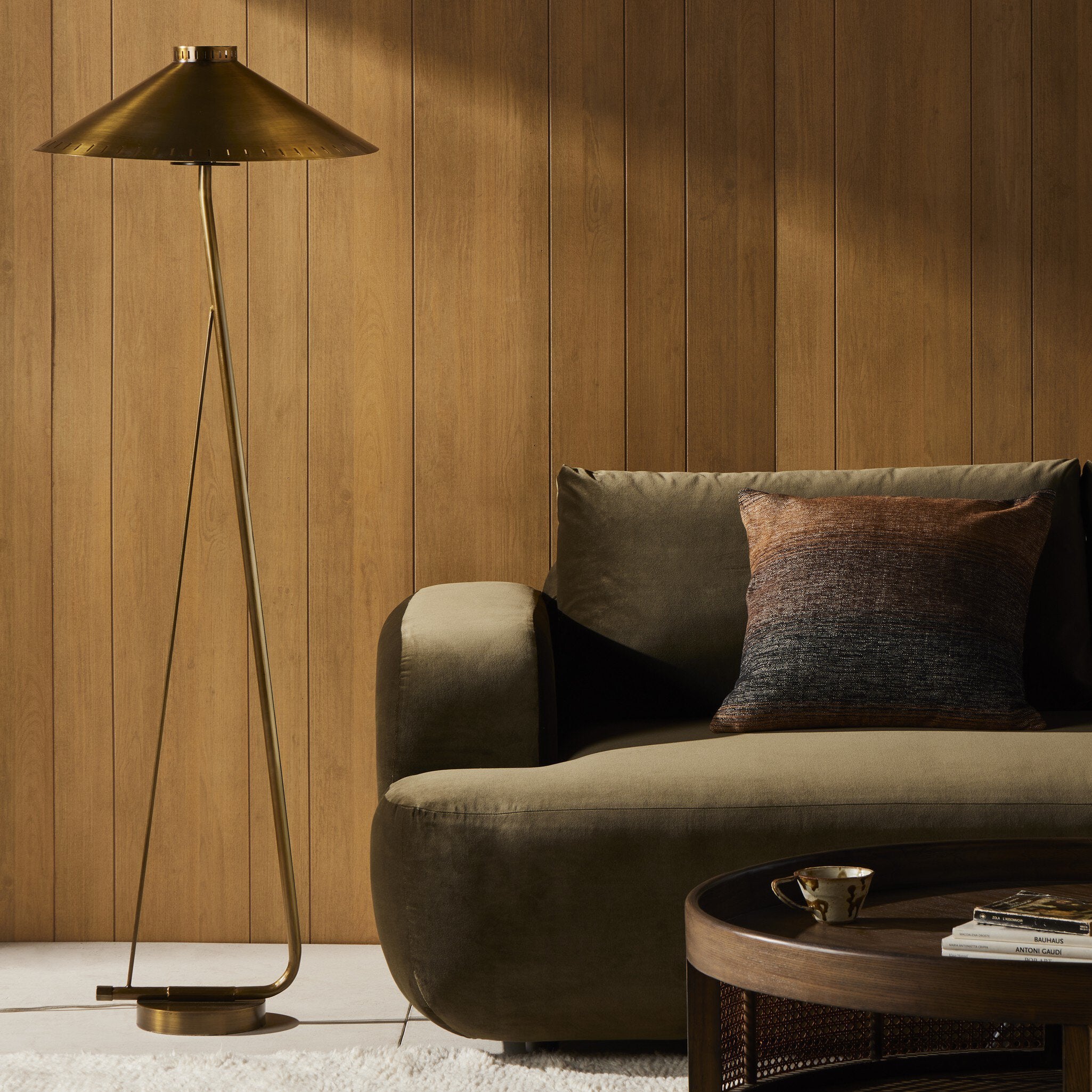 Egon Floor Lamp