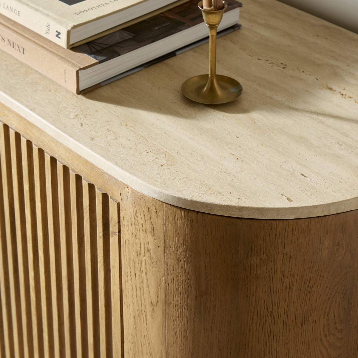 Giovani Media Console