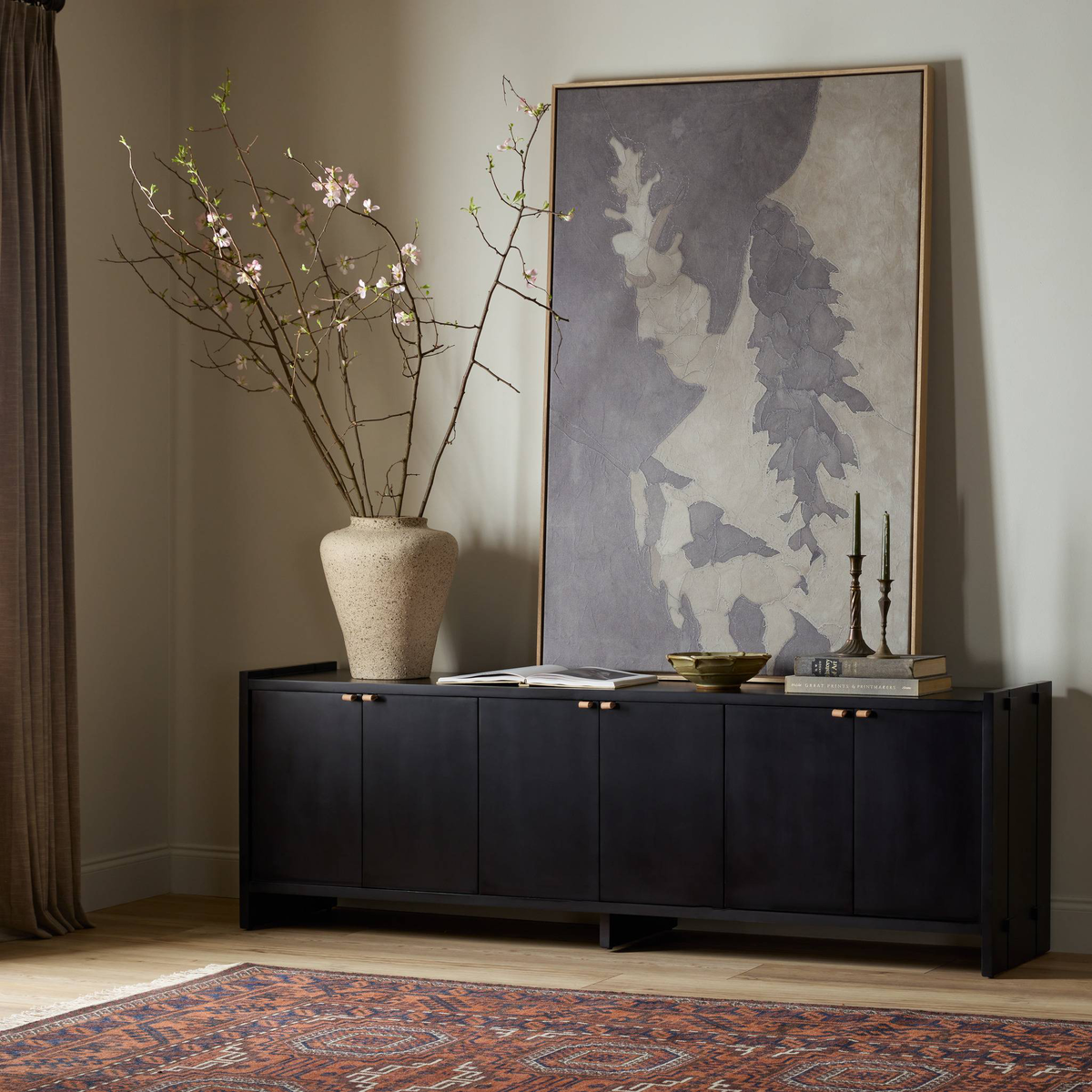 Etro Media Console