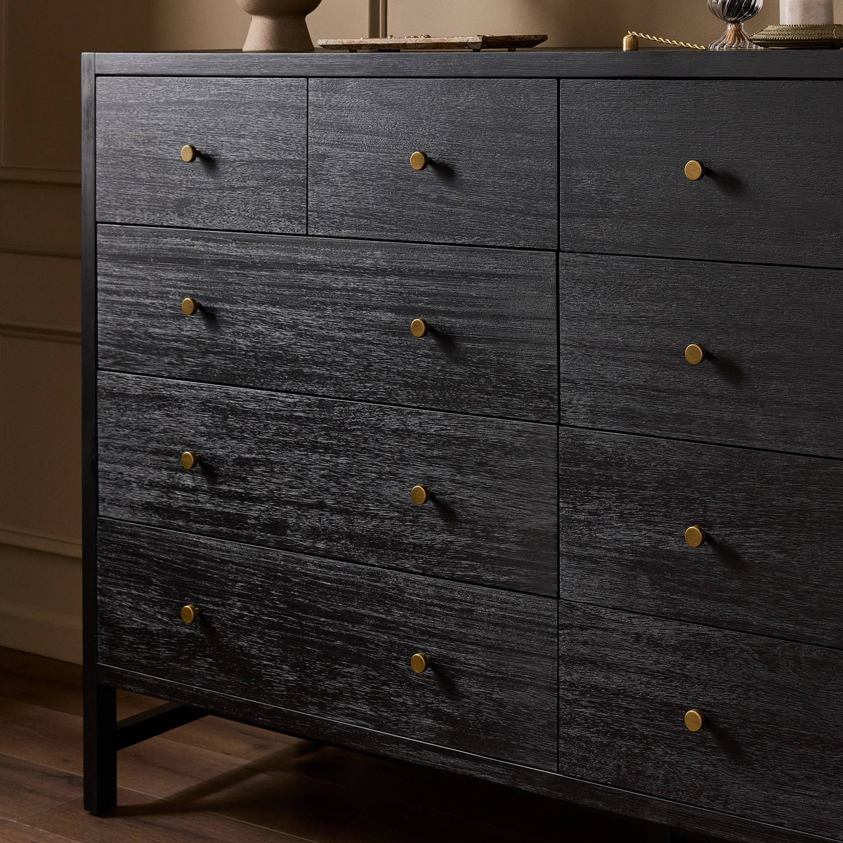 Sullivan 10 Drawer Dresser