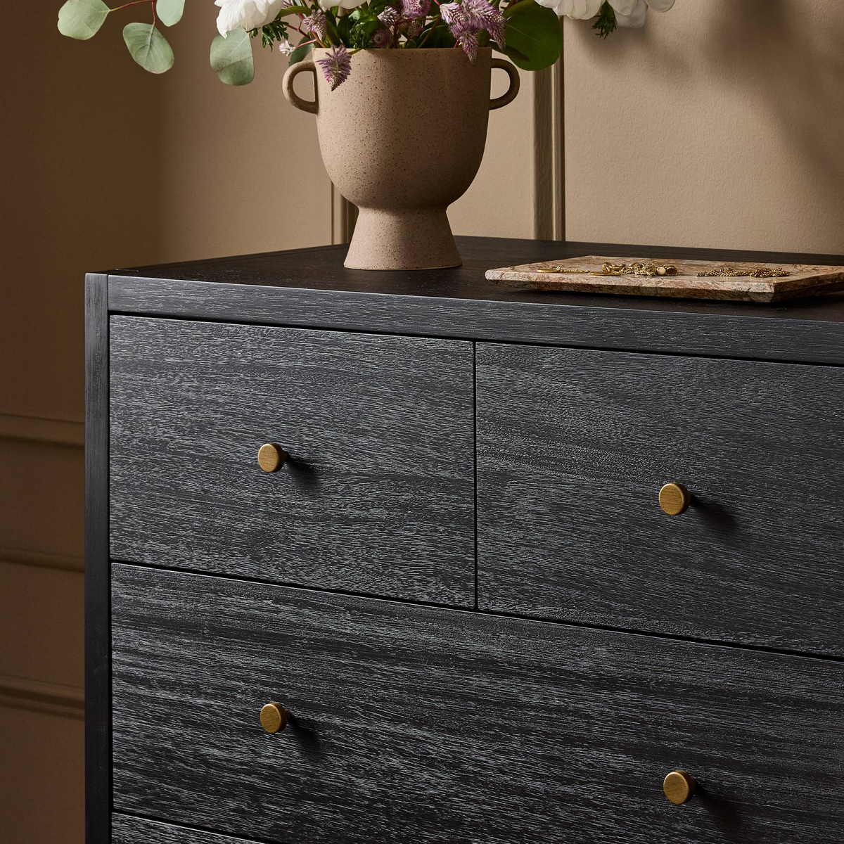 Sullivan 10 Drawer Dresser