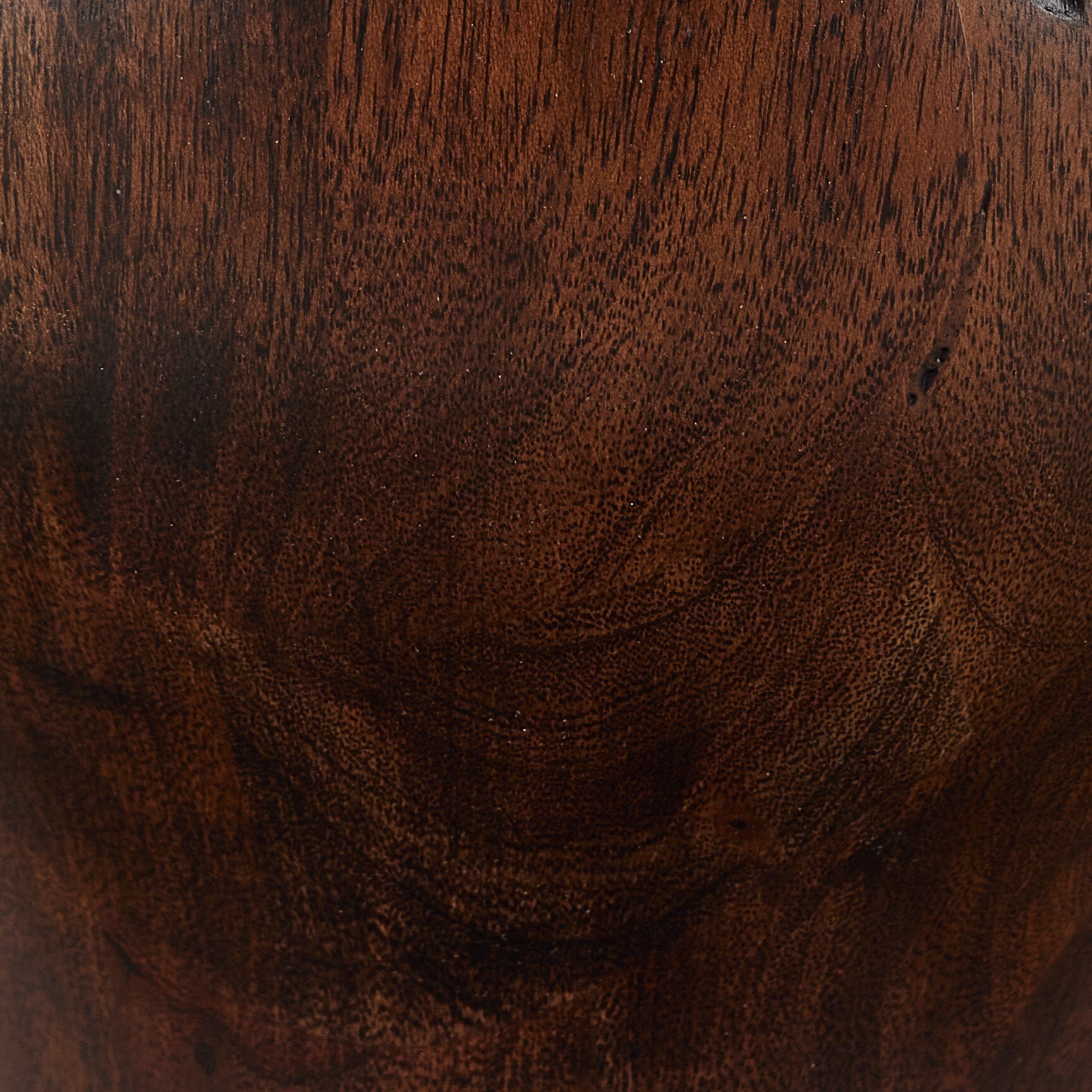 Kestrel Round Dining Table