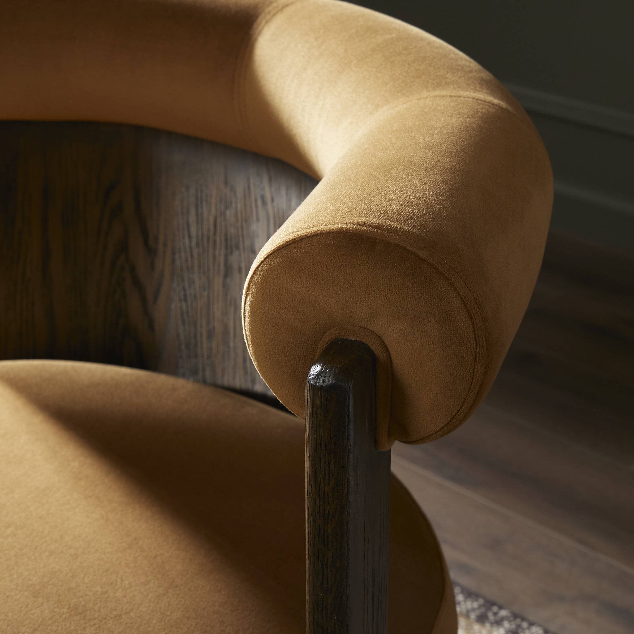 Canon Desk Chair