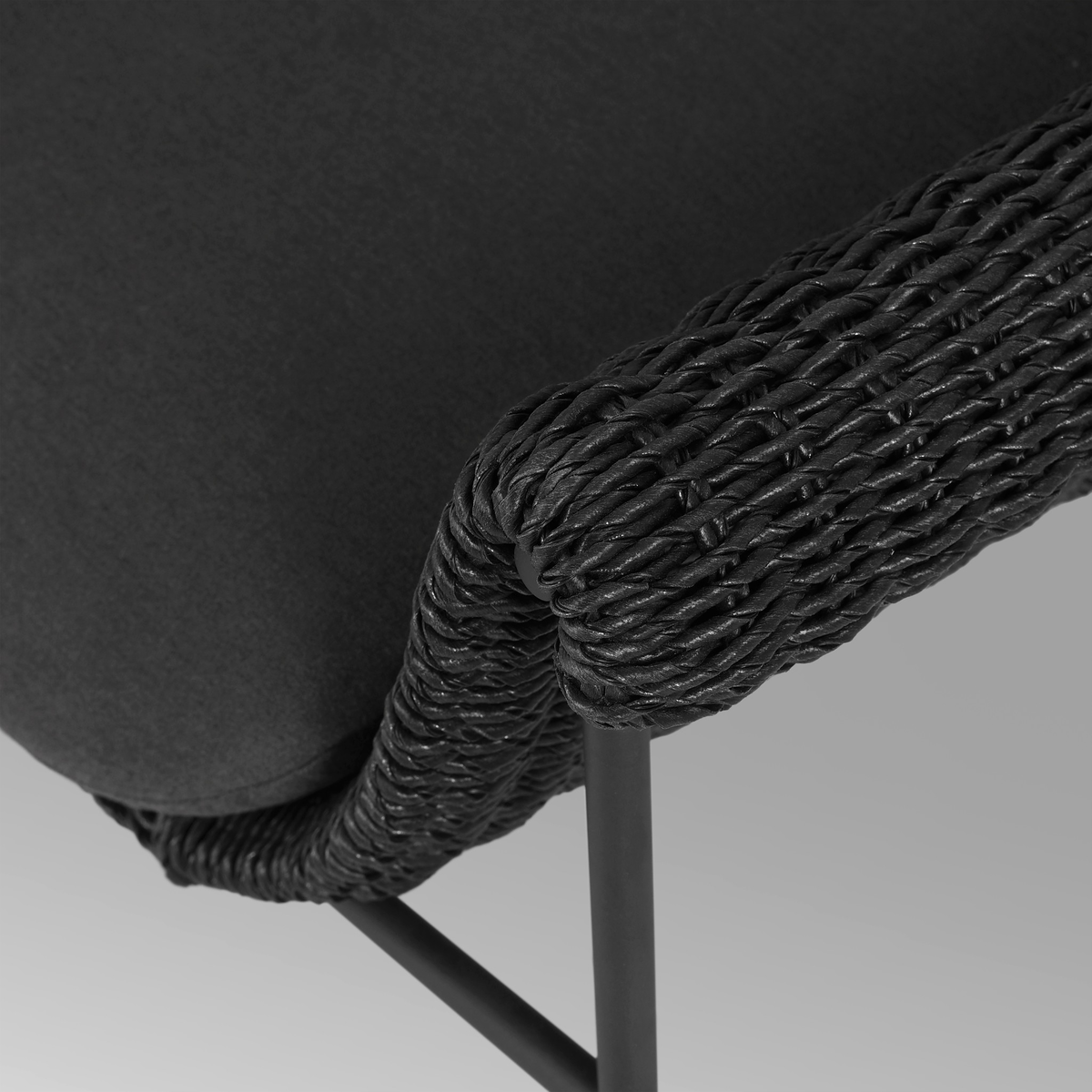 Suerte Outdoor Chair