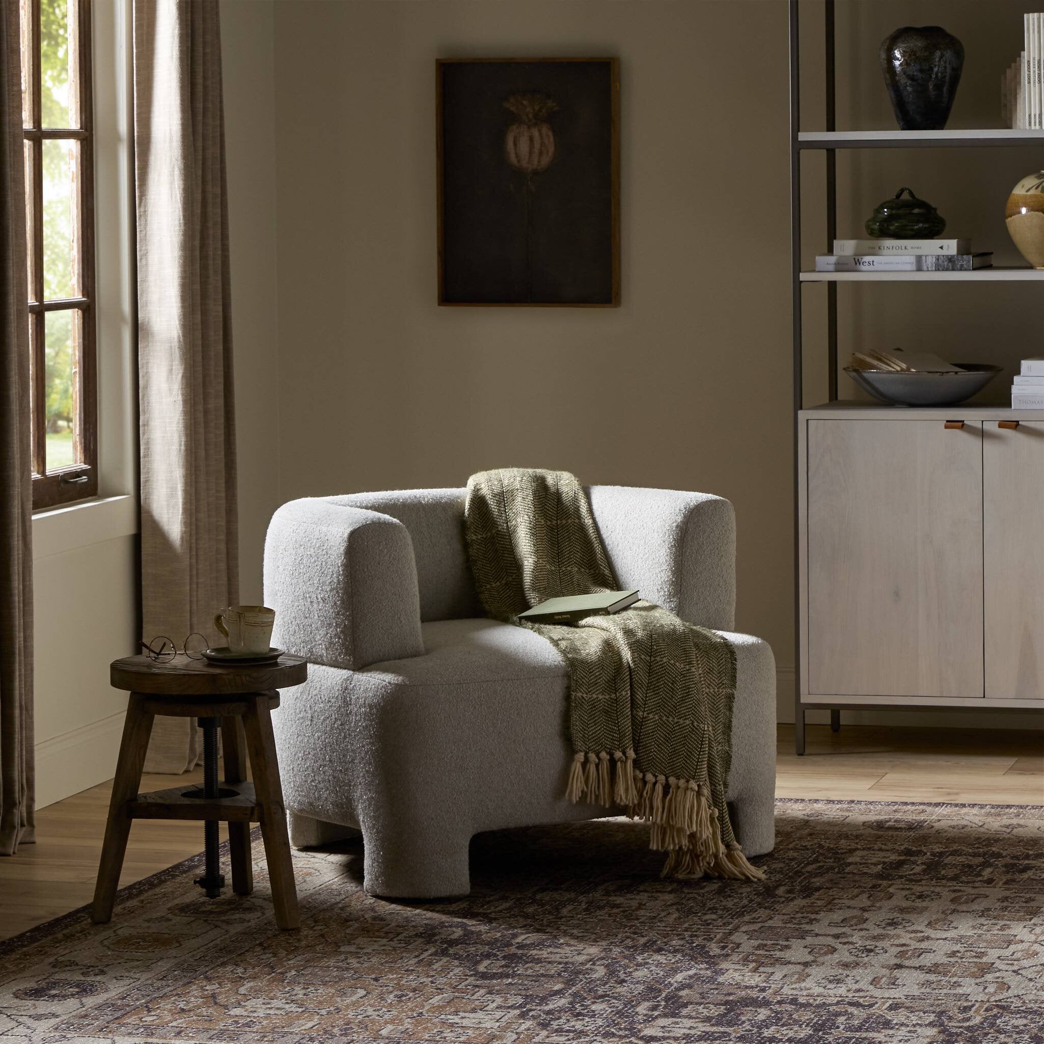 Olvera Chair