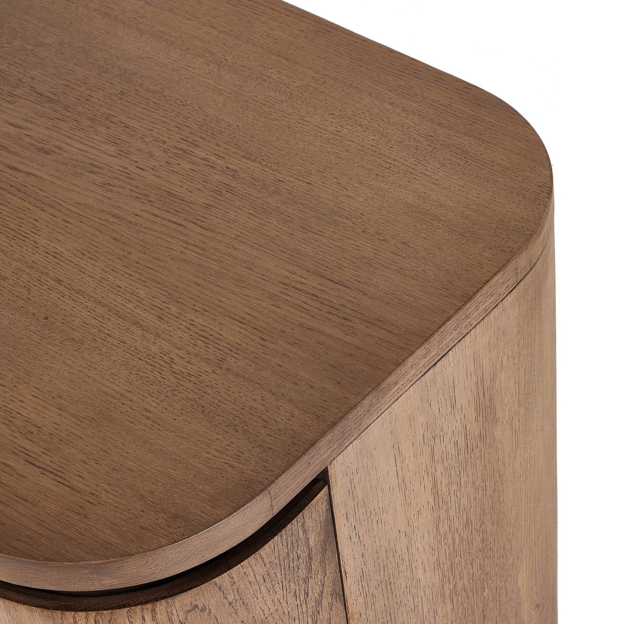 Elle Media Console