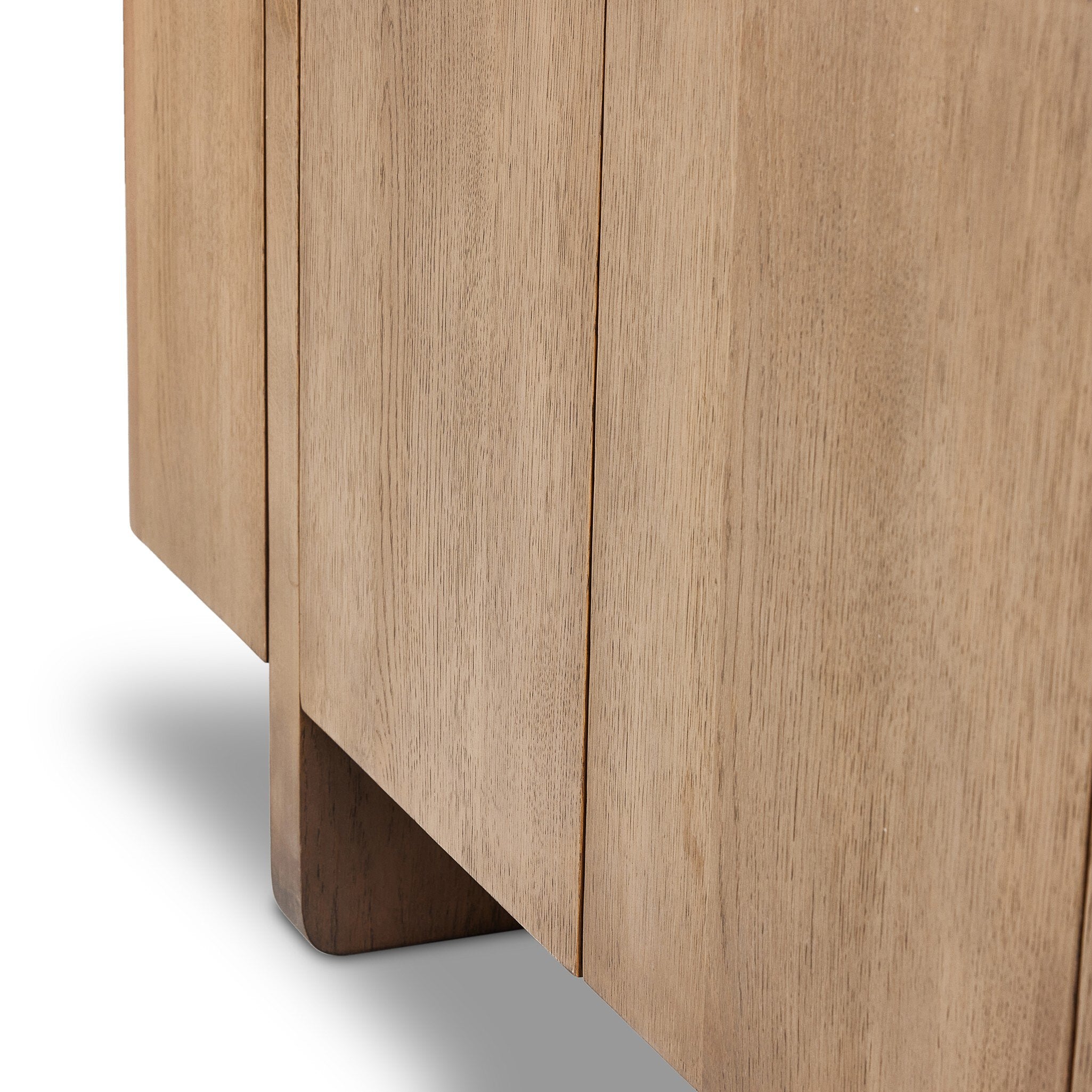 Elle Media Console
