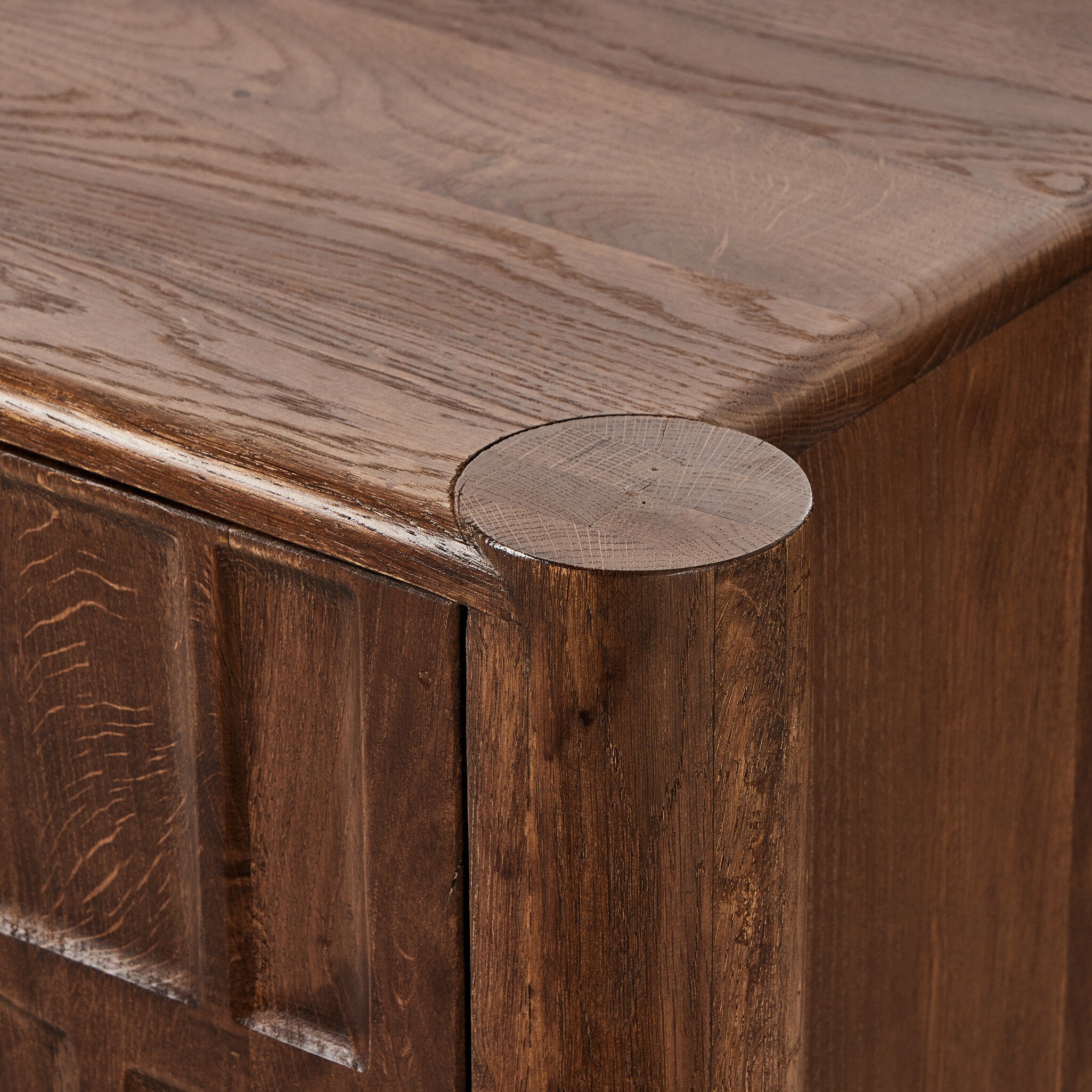 Ezri Bar Cabinet