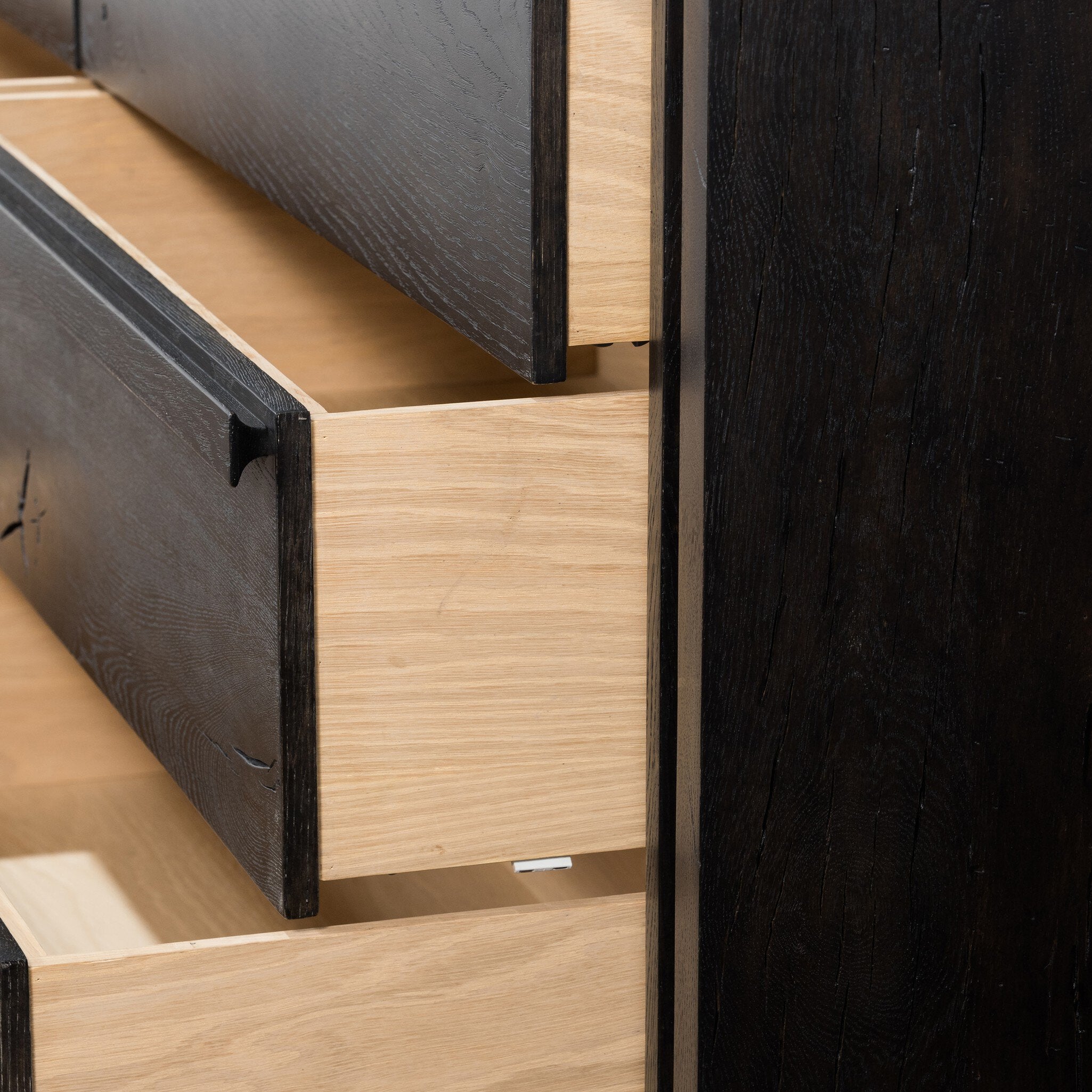 Alora Dresser