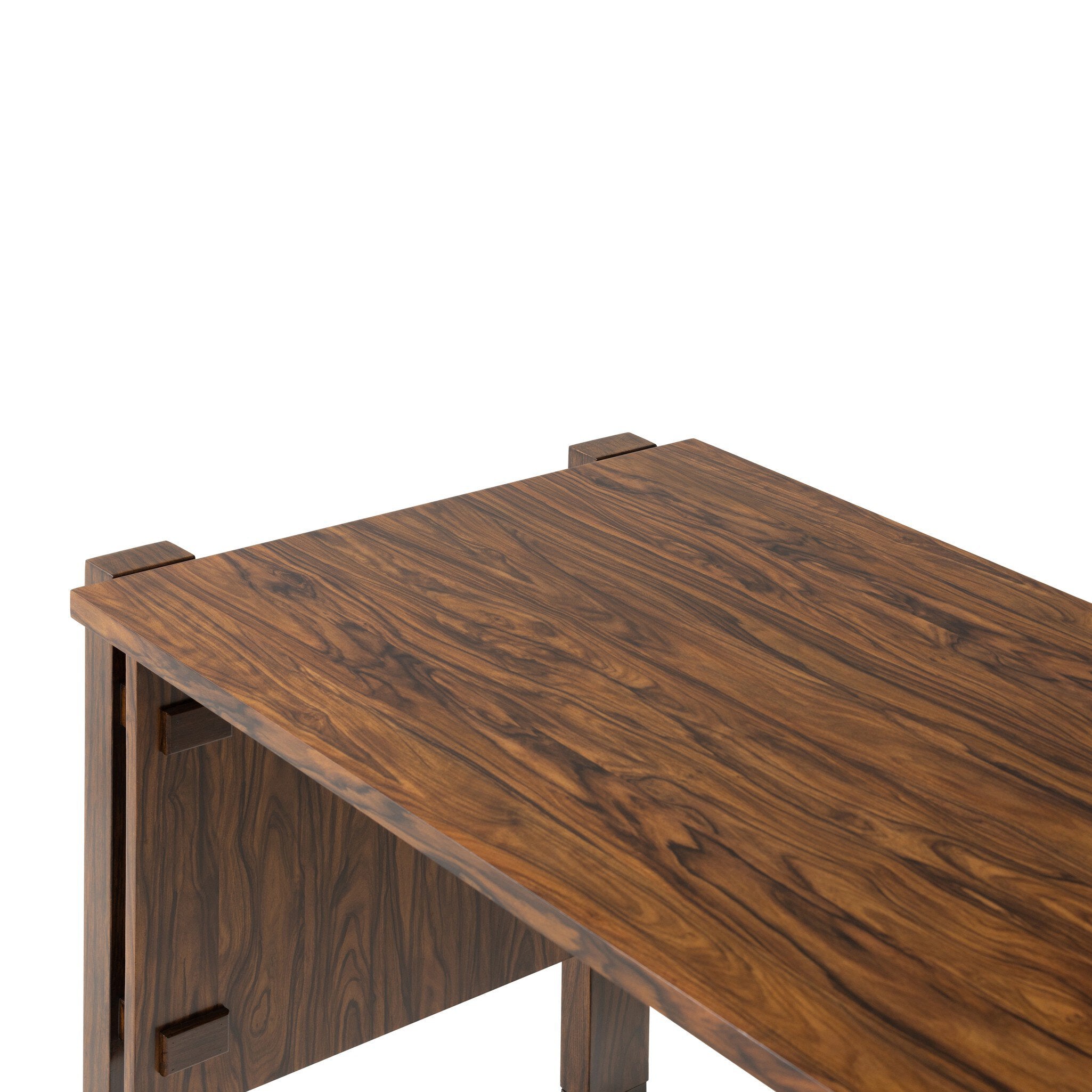 Marcela Desk