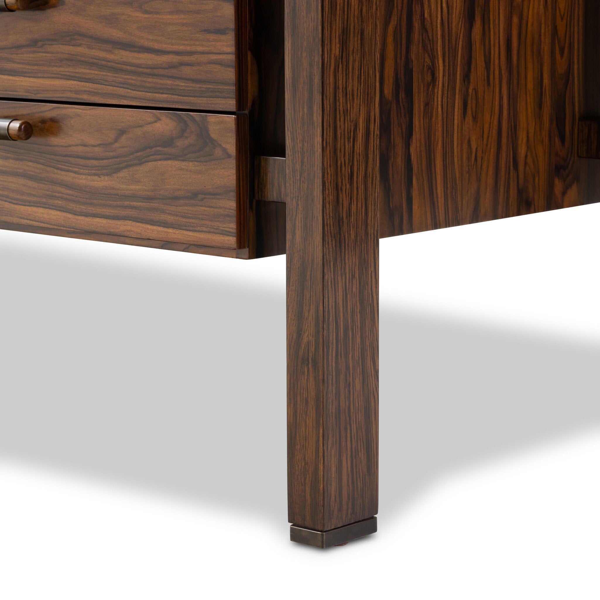 Marcela Desk