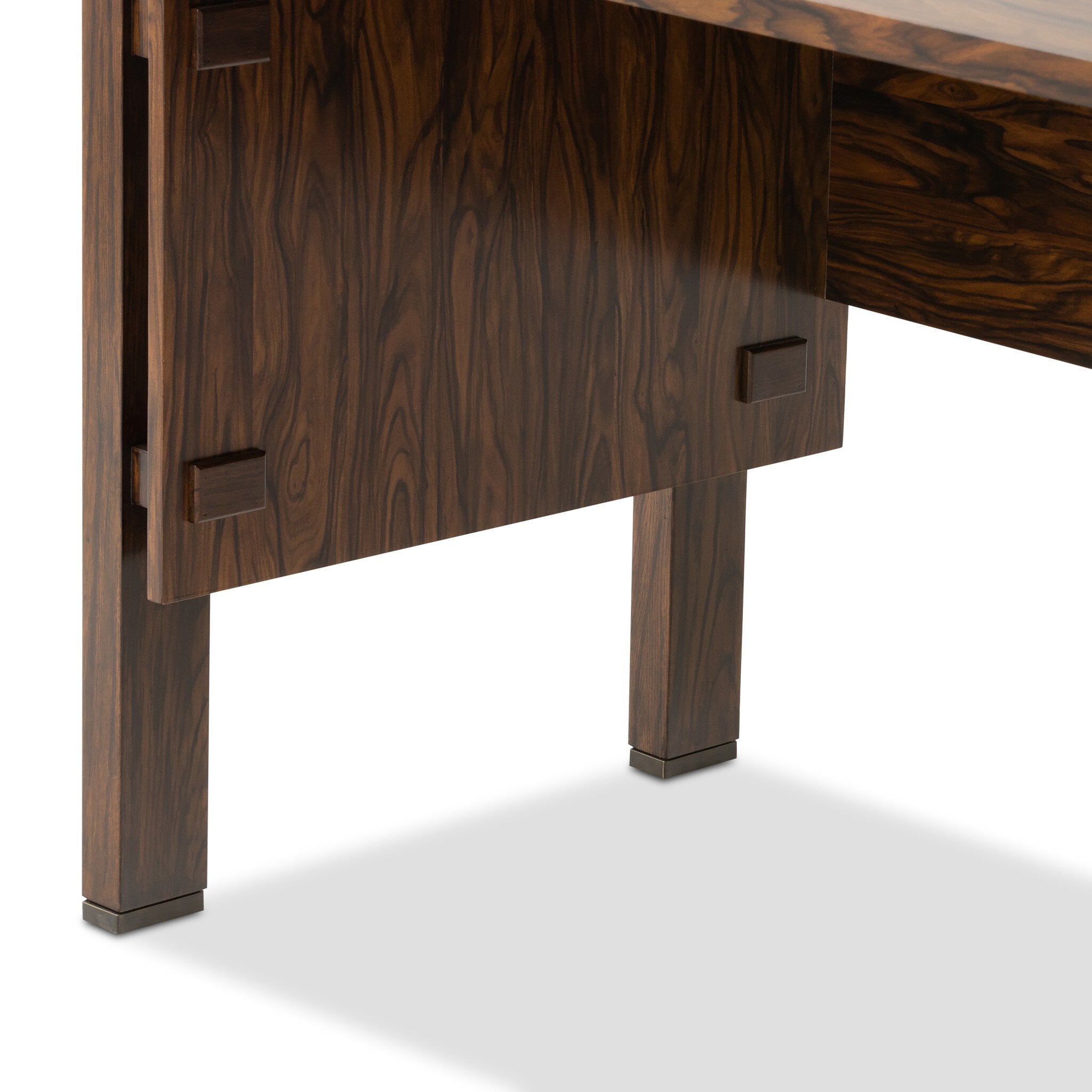 Marcela Desk
