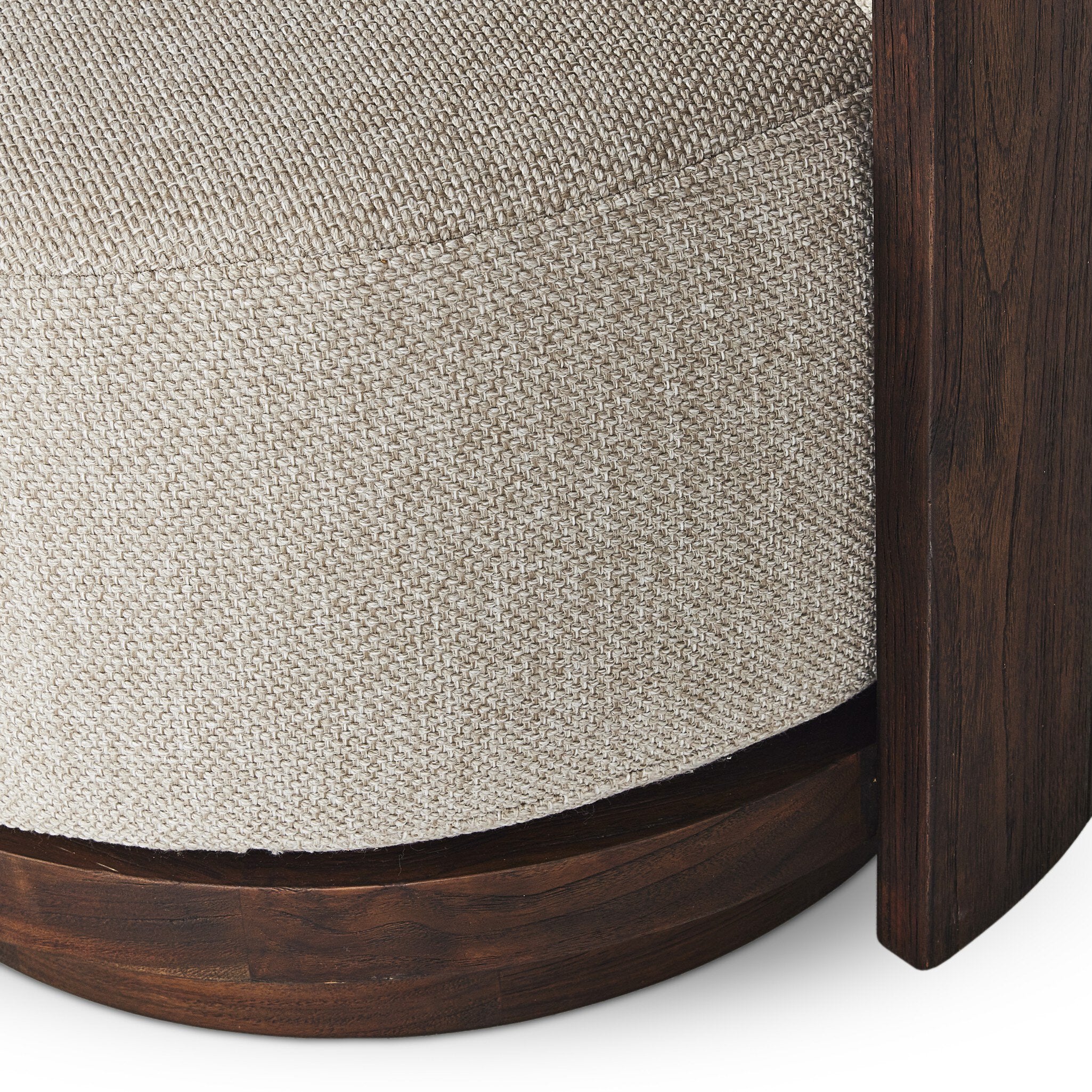 Ozzy Outdoor Swivel Chair