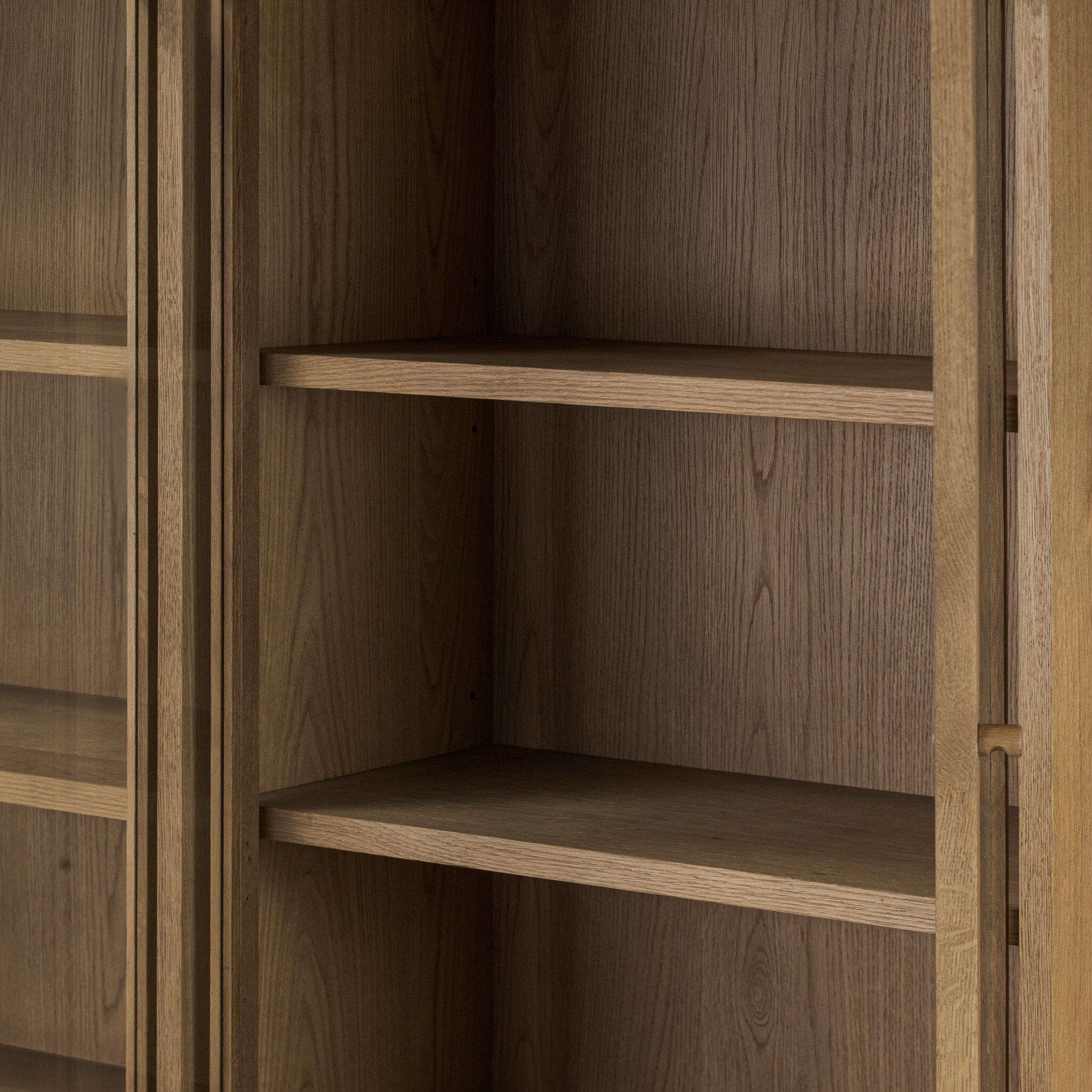 Bergstrom Cabinet
