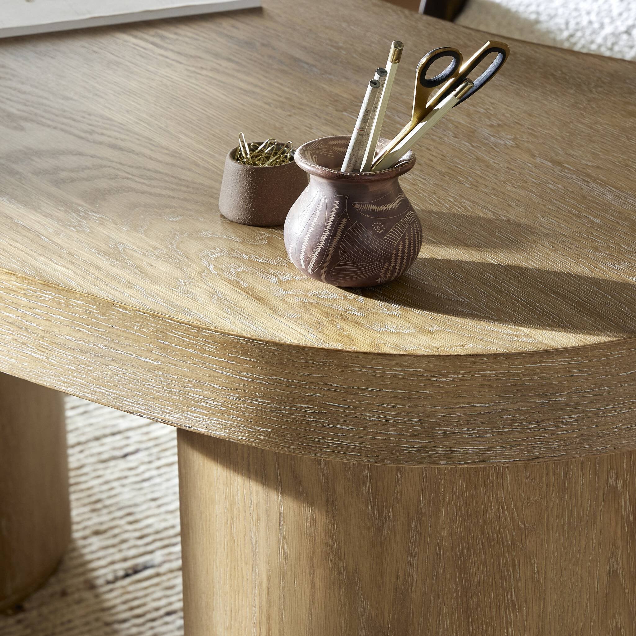 Leeds Desk