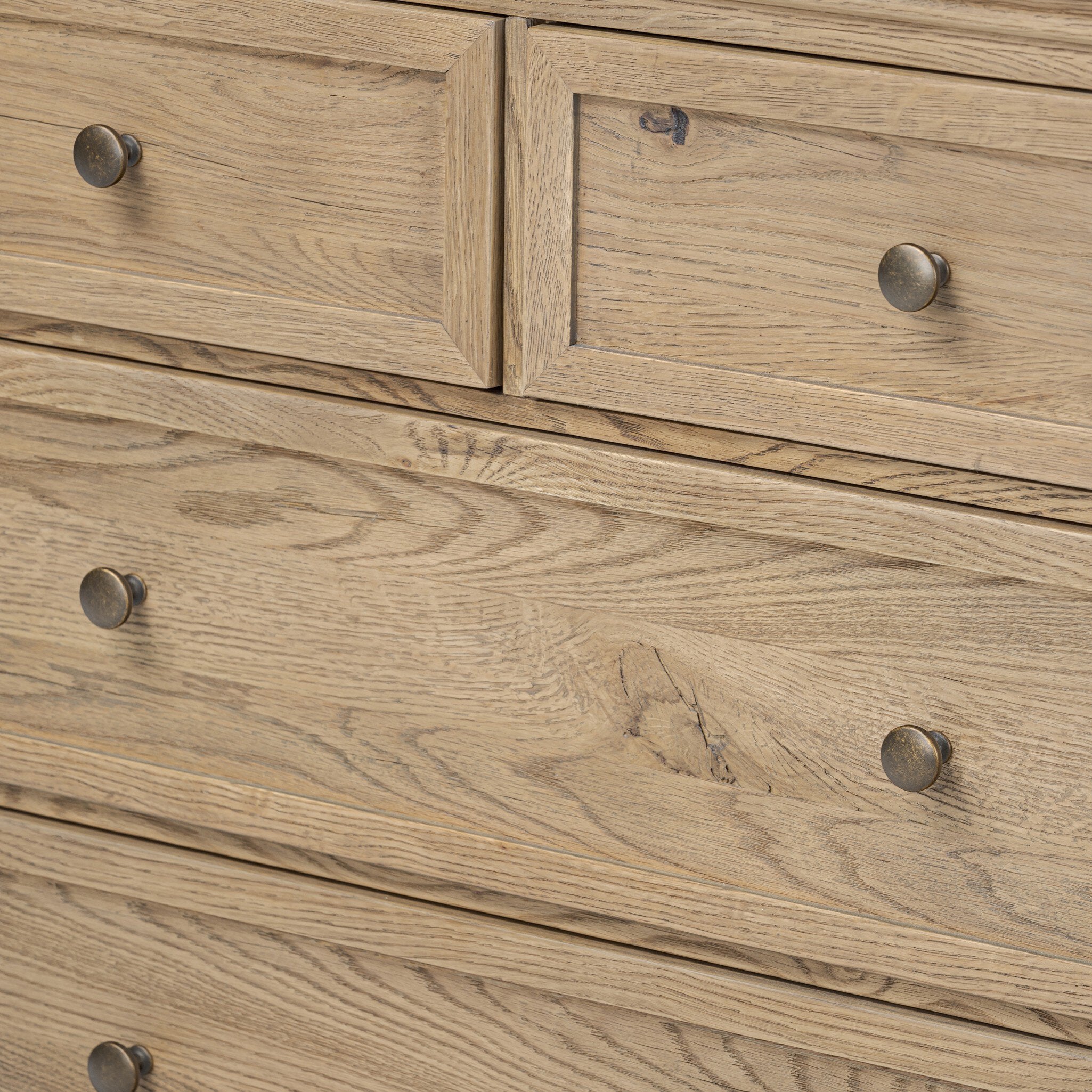 Geoffrey Wide Dresser