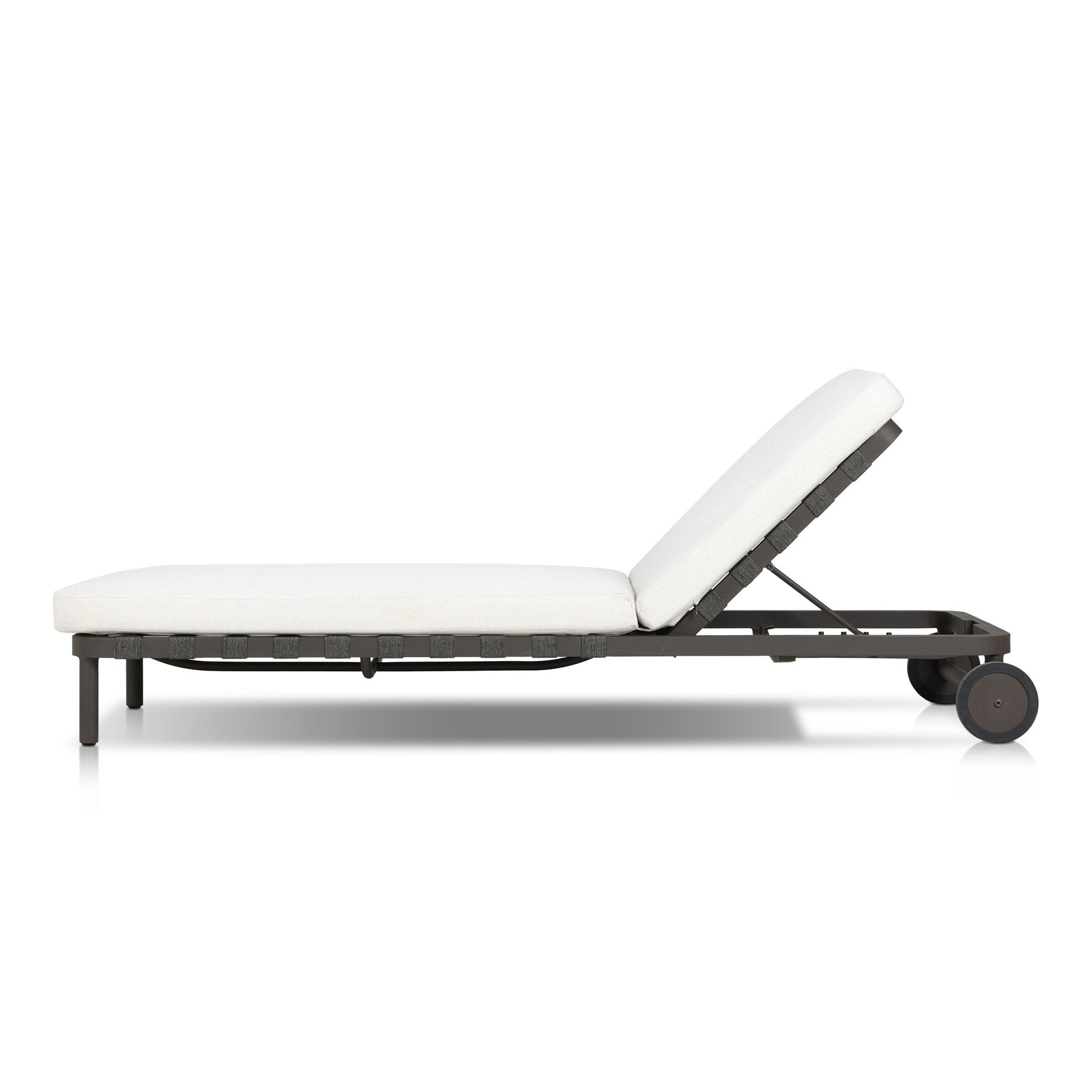 Reine Outdoor Chaise