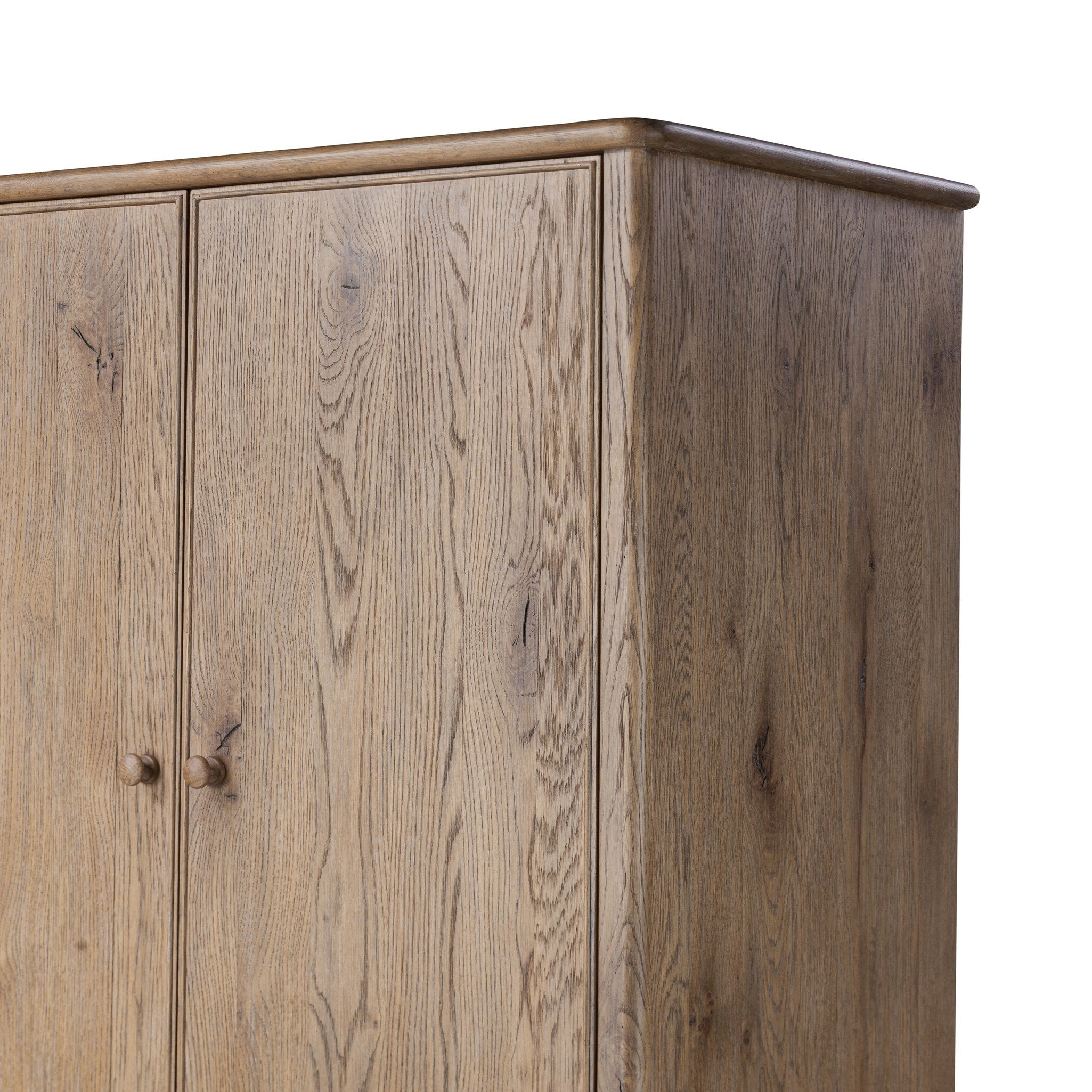 Pika Armoire
