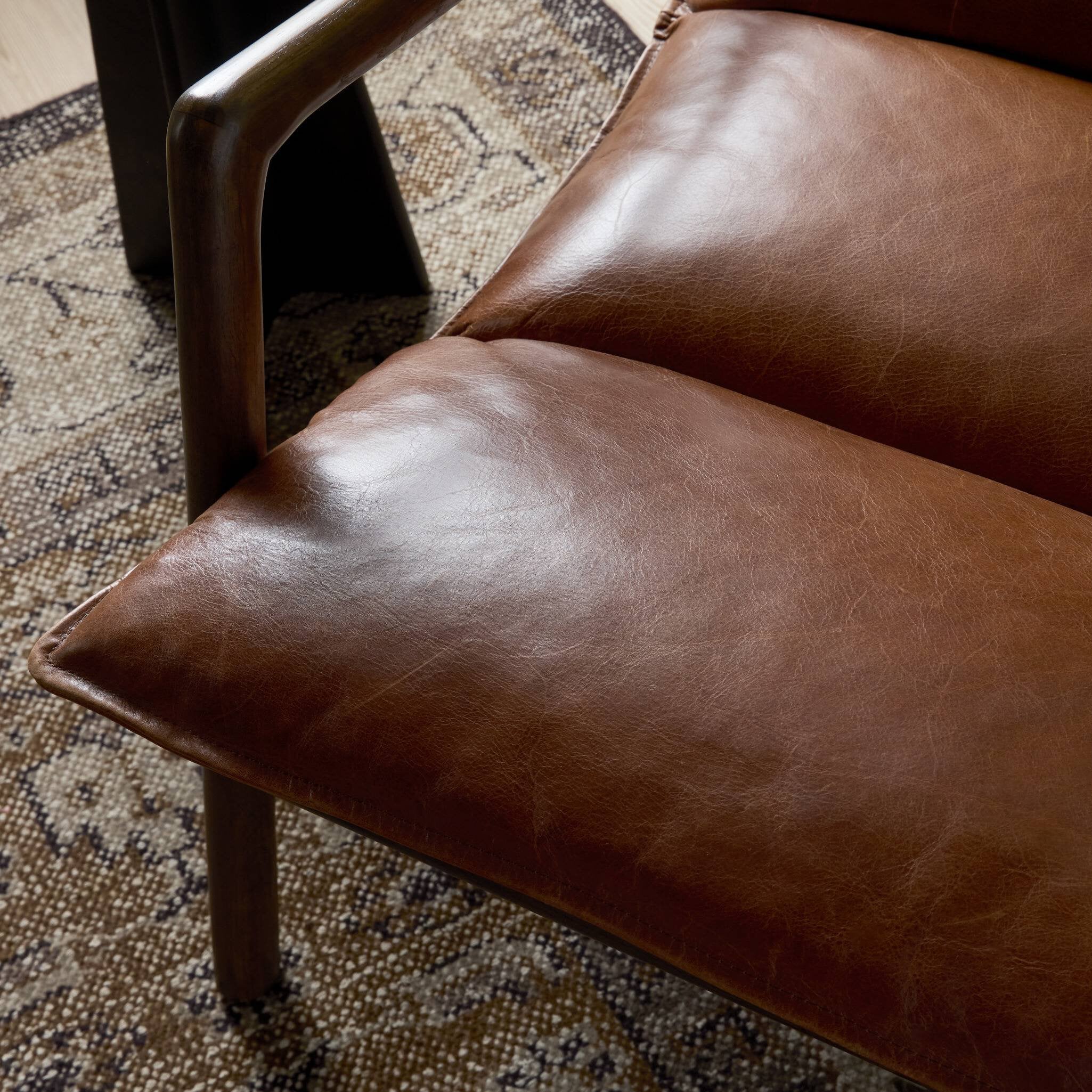 Kennie Chair