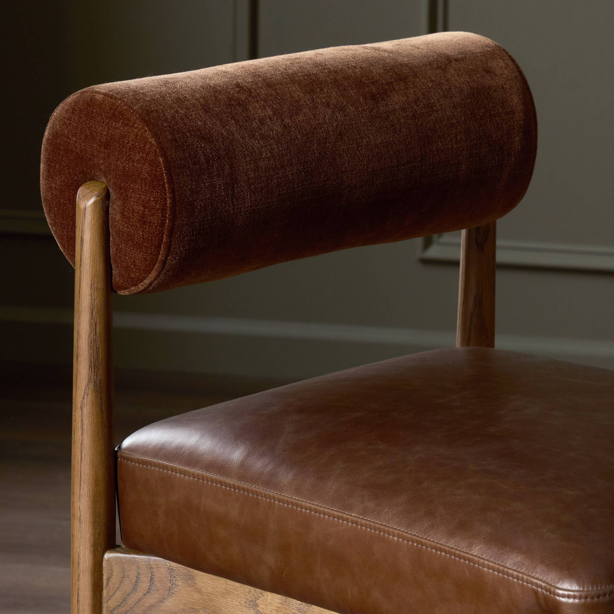 #color_seating/chairs/bar-counter