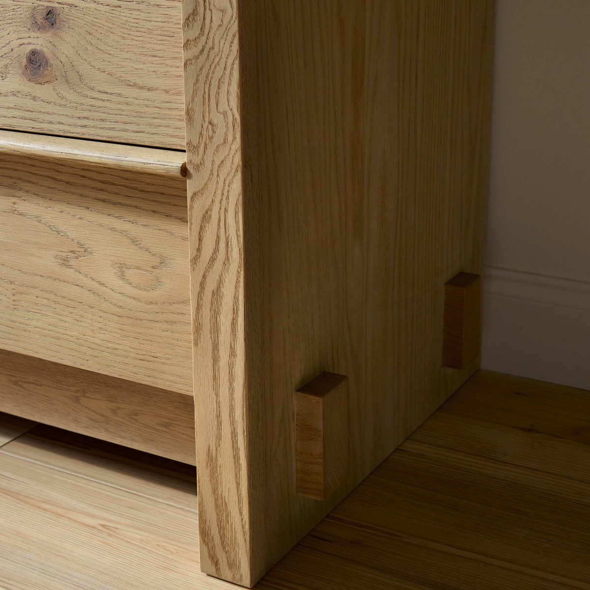 Aramis 6 Drawer Dresser