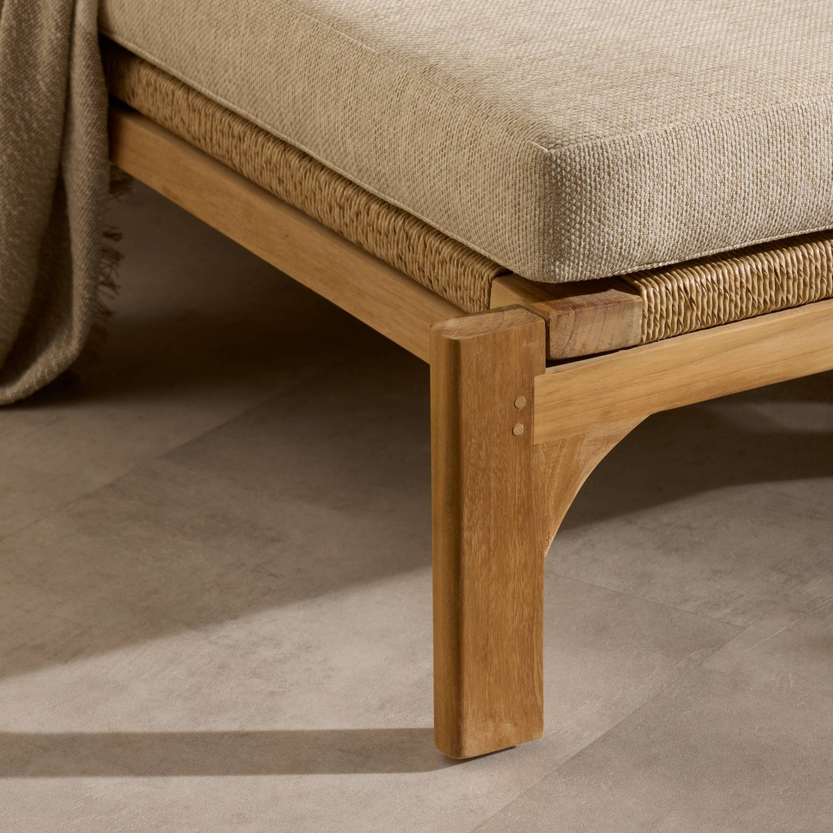 Topeka Outdoor Chaise