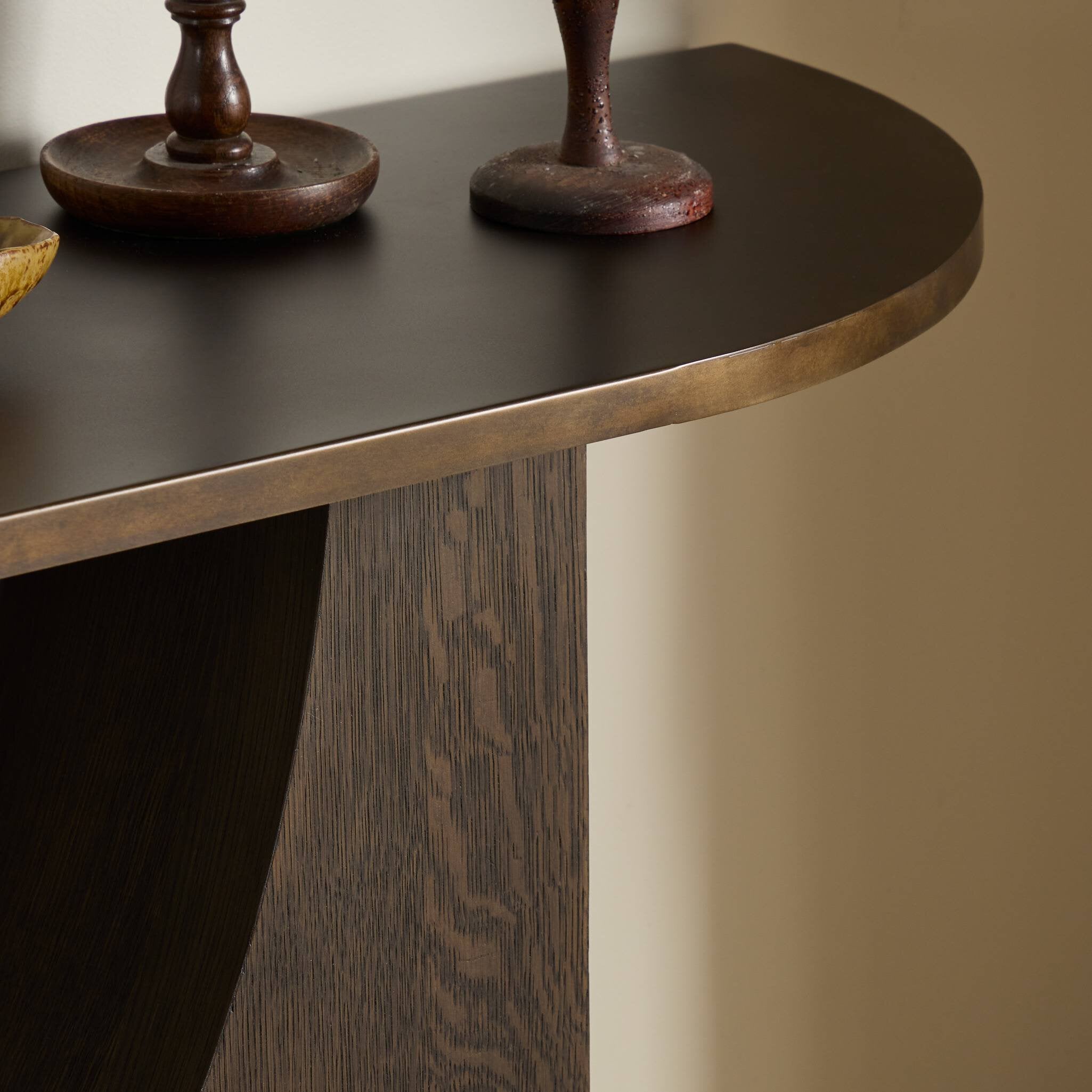 Maly Console Table