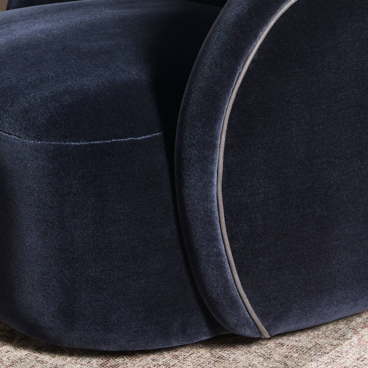 Laurrey Swivel Chair