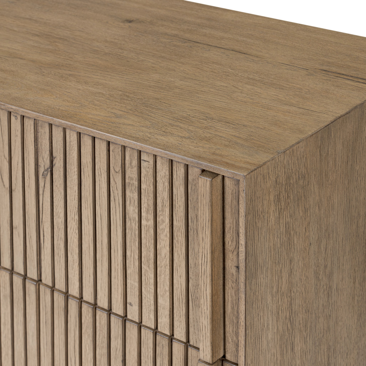 Leo 8 Drawer Dresser