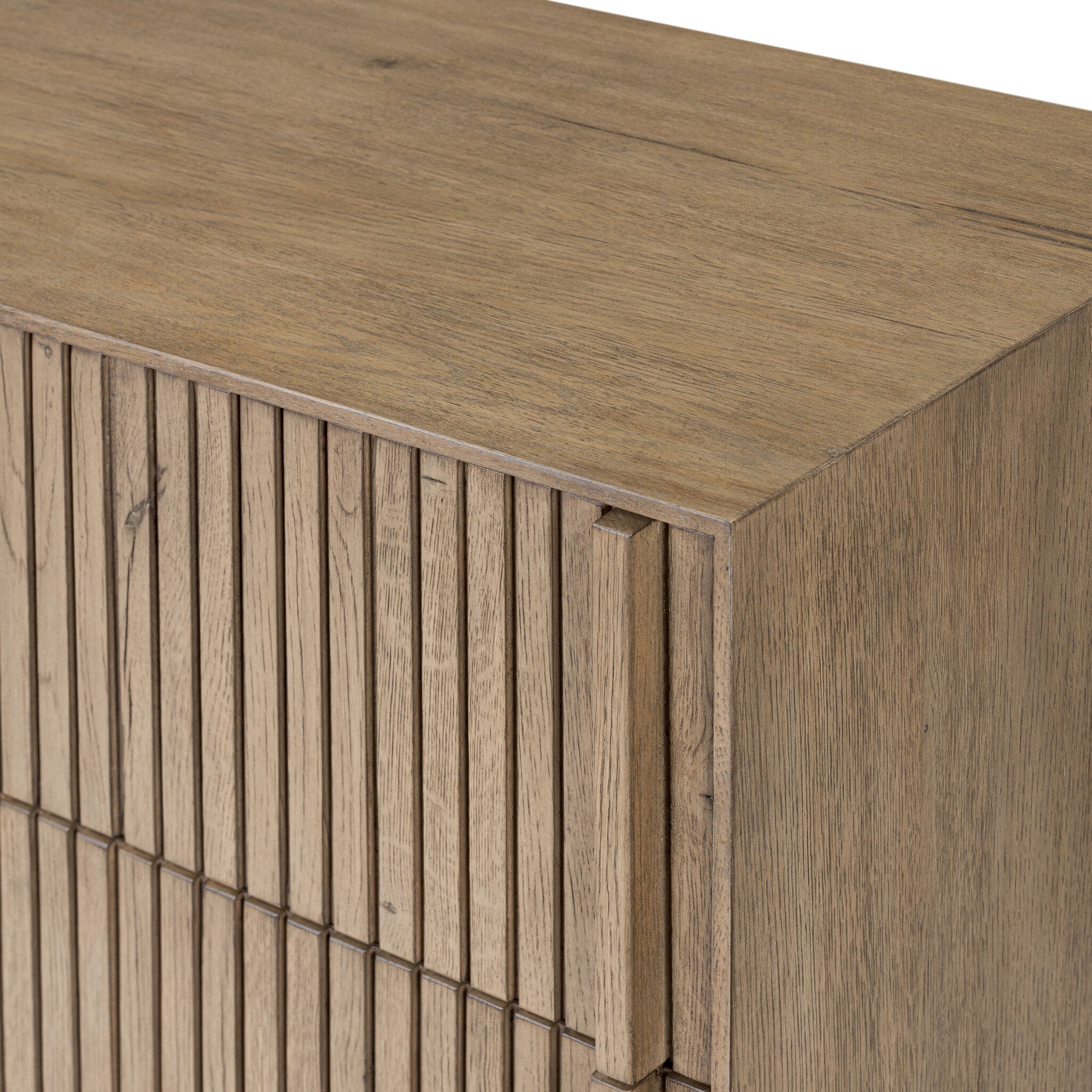 Leo 8 Drawer Dresser