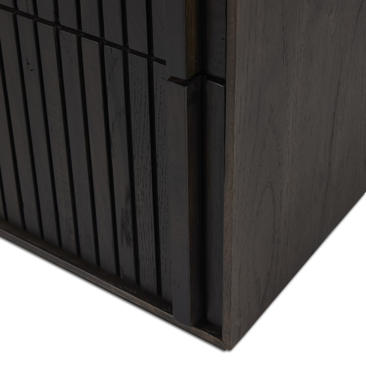 Leo 8 Drawer Dresser