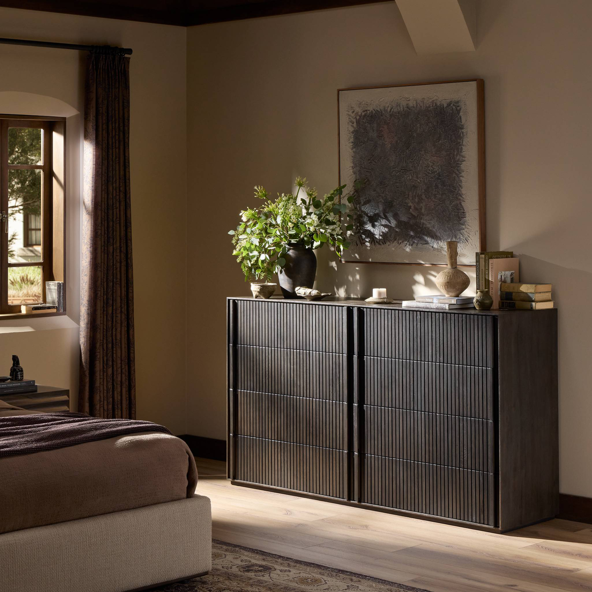 Leo 8 Drawer Dresser