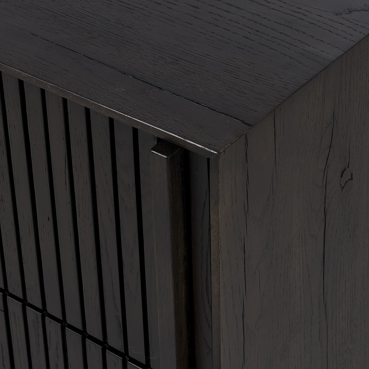 Leo 8 Drawer Dresser