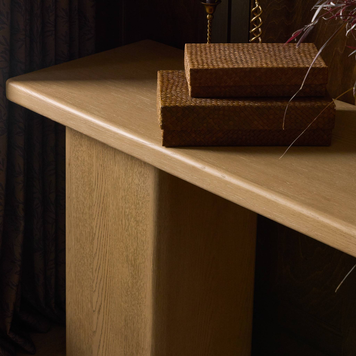 #color_light-wash-oak-veneer