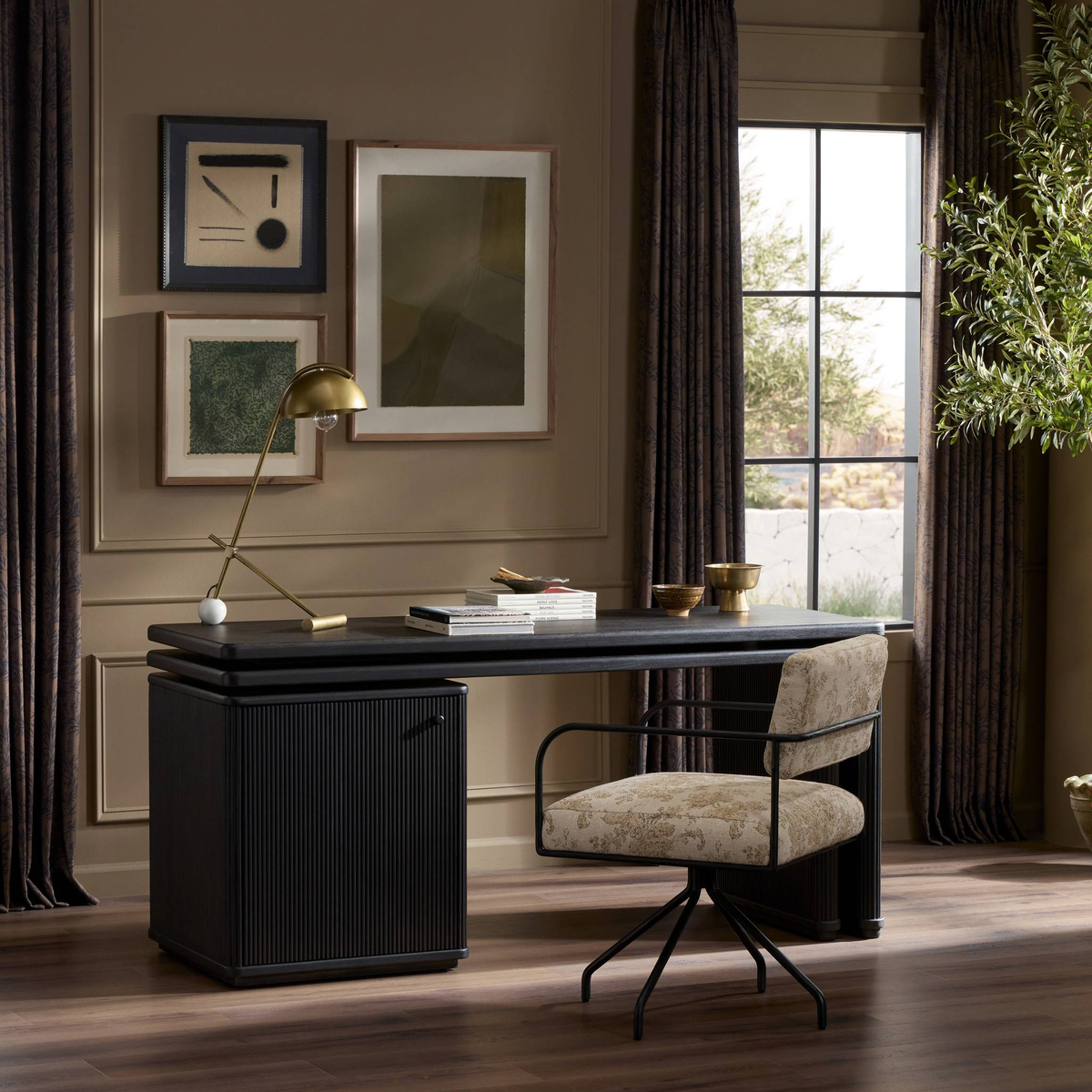 #color_black-parawood