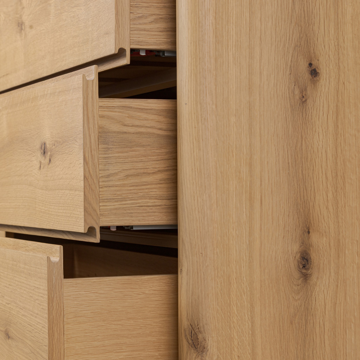 Novella 4 Drawer Dresser