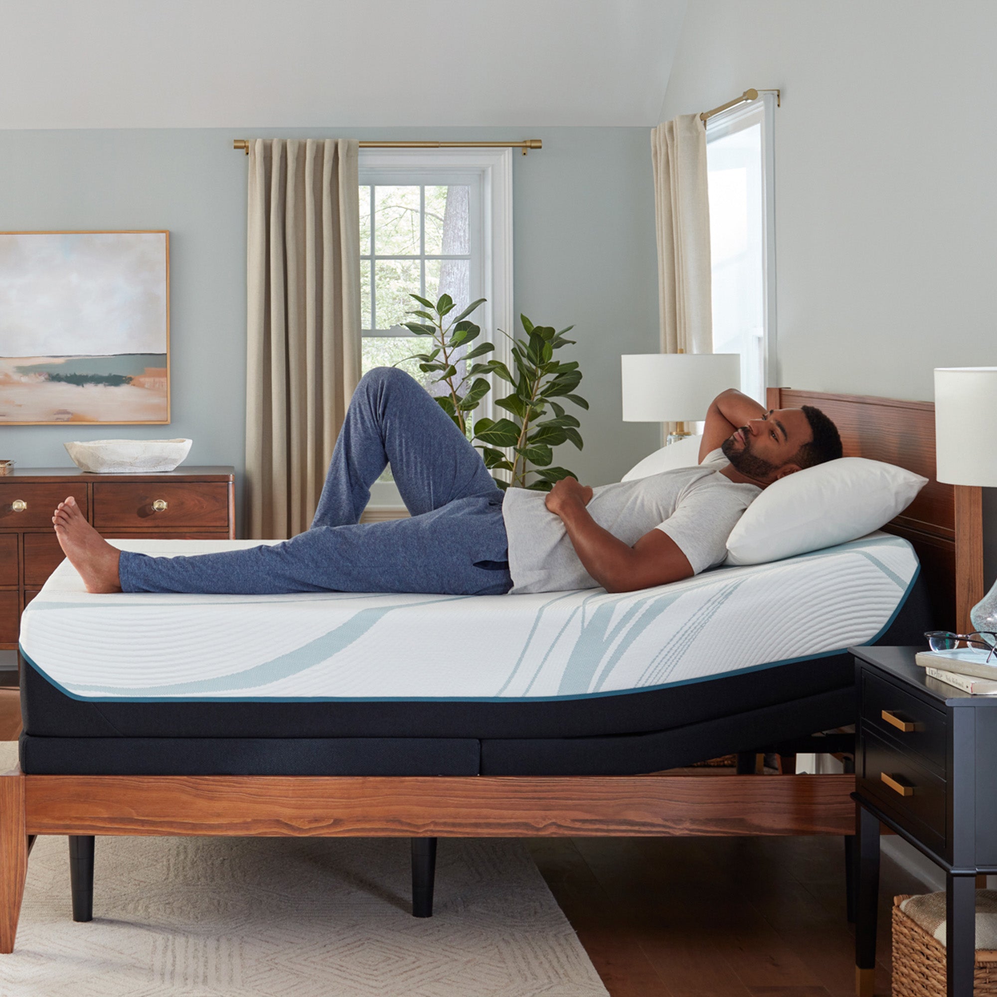 Tempur-Pedic® Adapt® Medium Hybrid