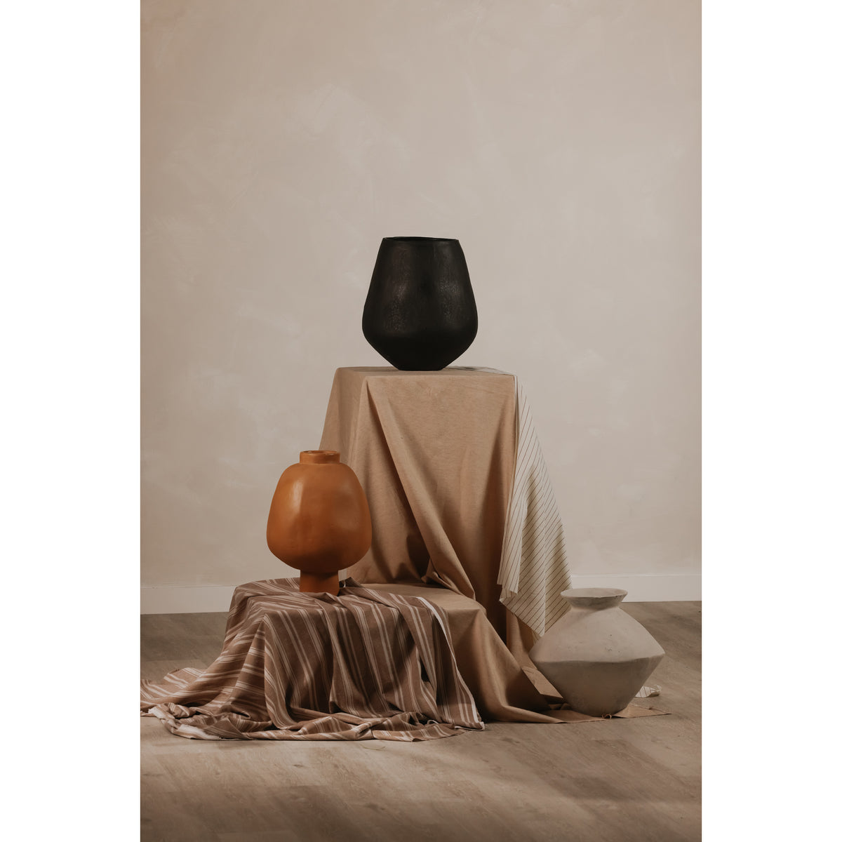 Raja Medium Decorative Vessel by Moe's Home