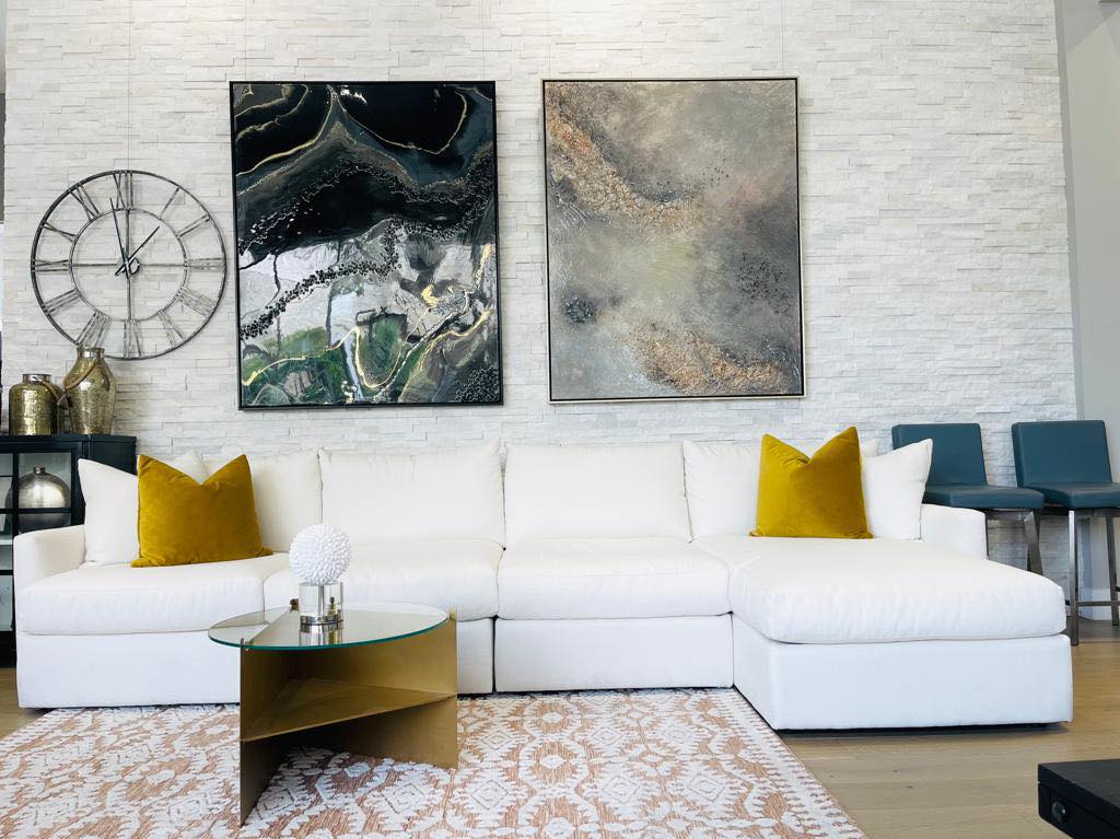 EVERLY RIGHT-ARM SOFA-CHAISE SECTIONAL