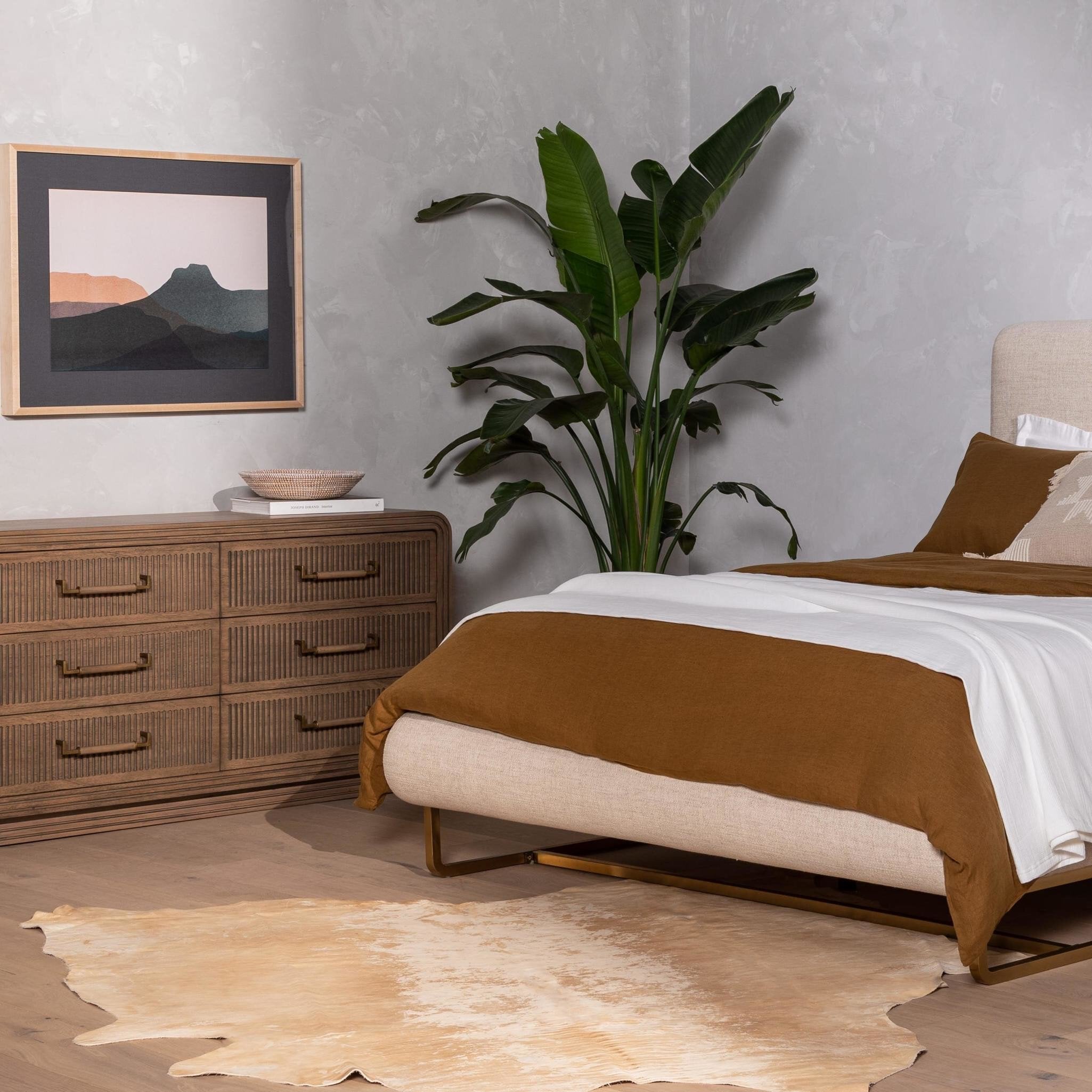 Harland Modern Cowhide Rug