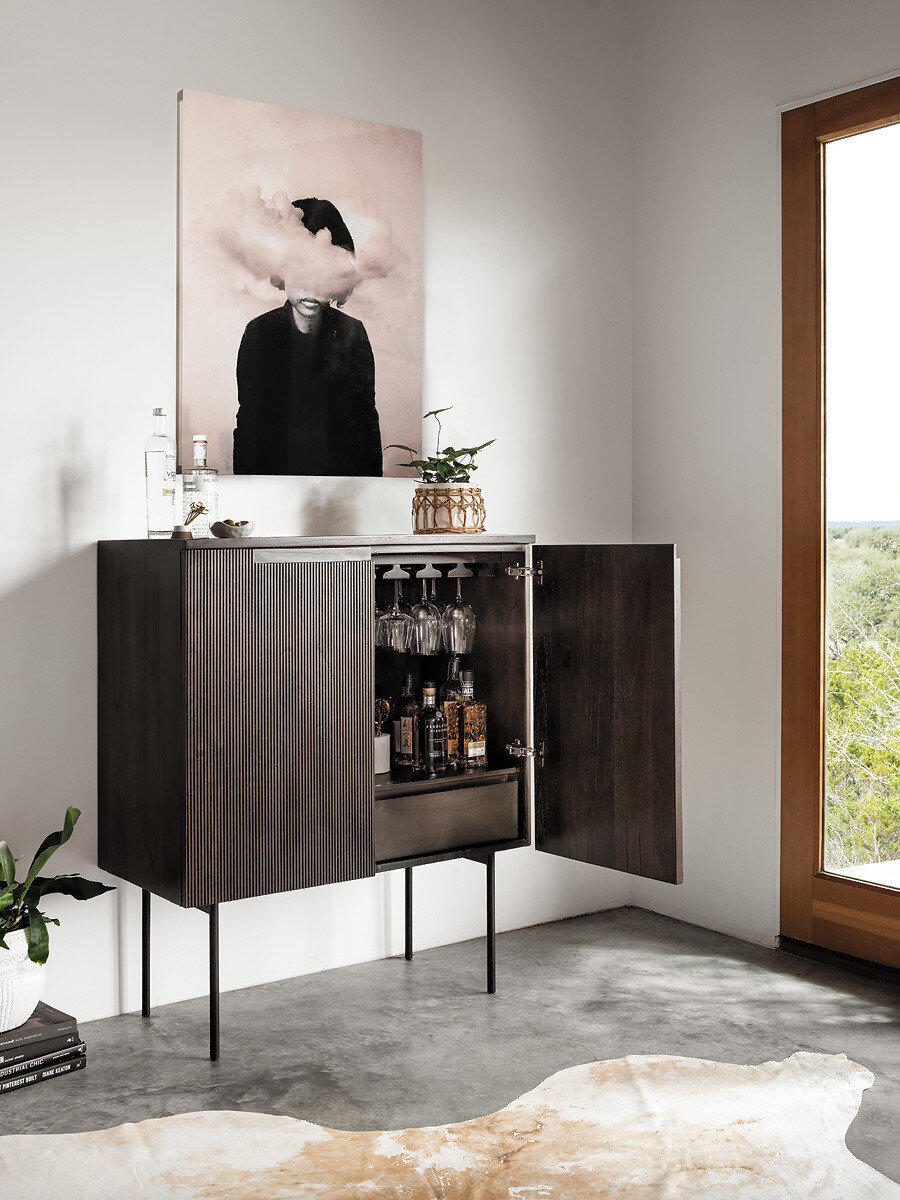 Harland Modern Cowhide Rug
